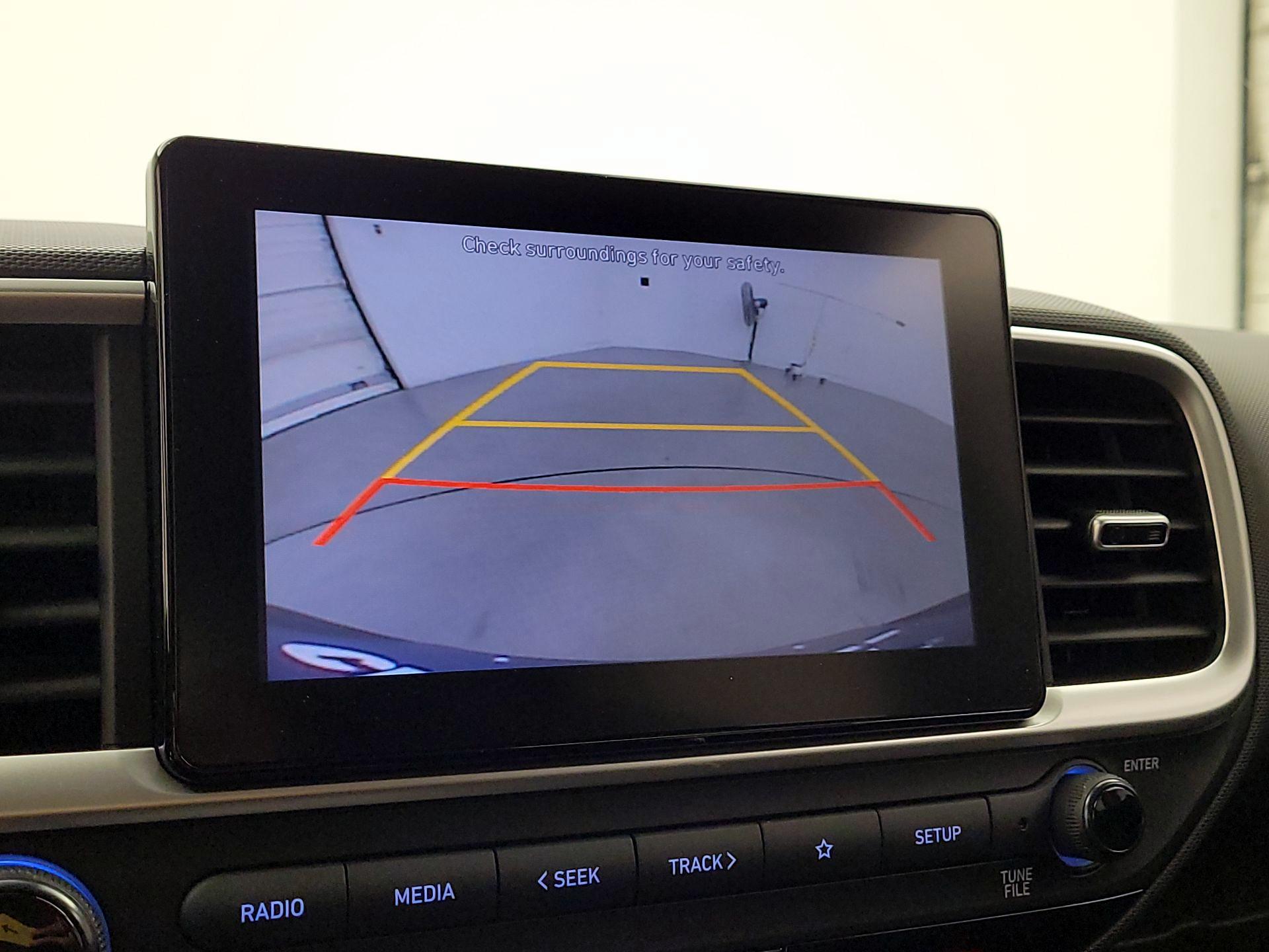 Thumbnail: 2022 Hyundai Venue - 14