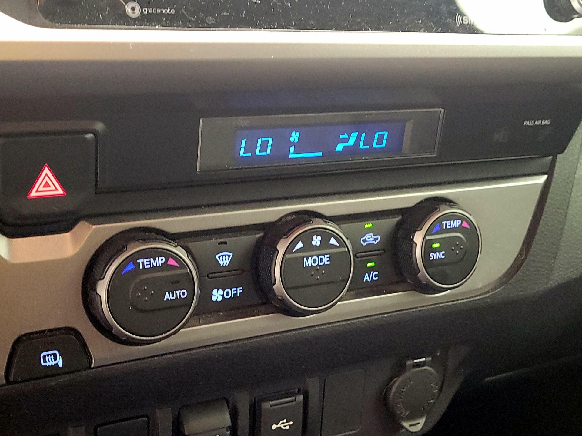 Thumbnail: 2021 Toyota Tacoma - 16