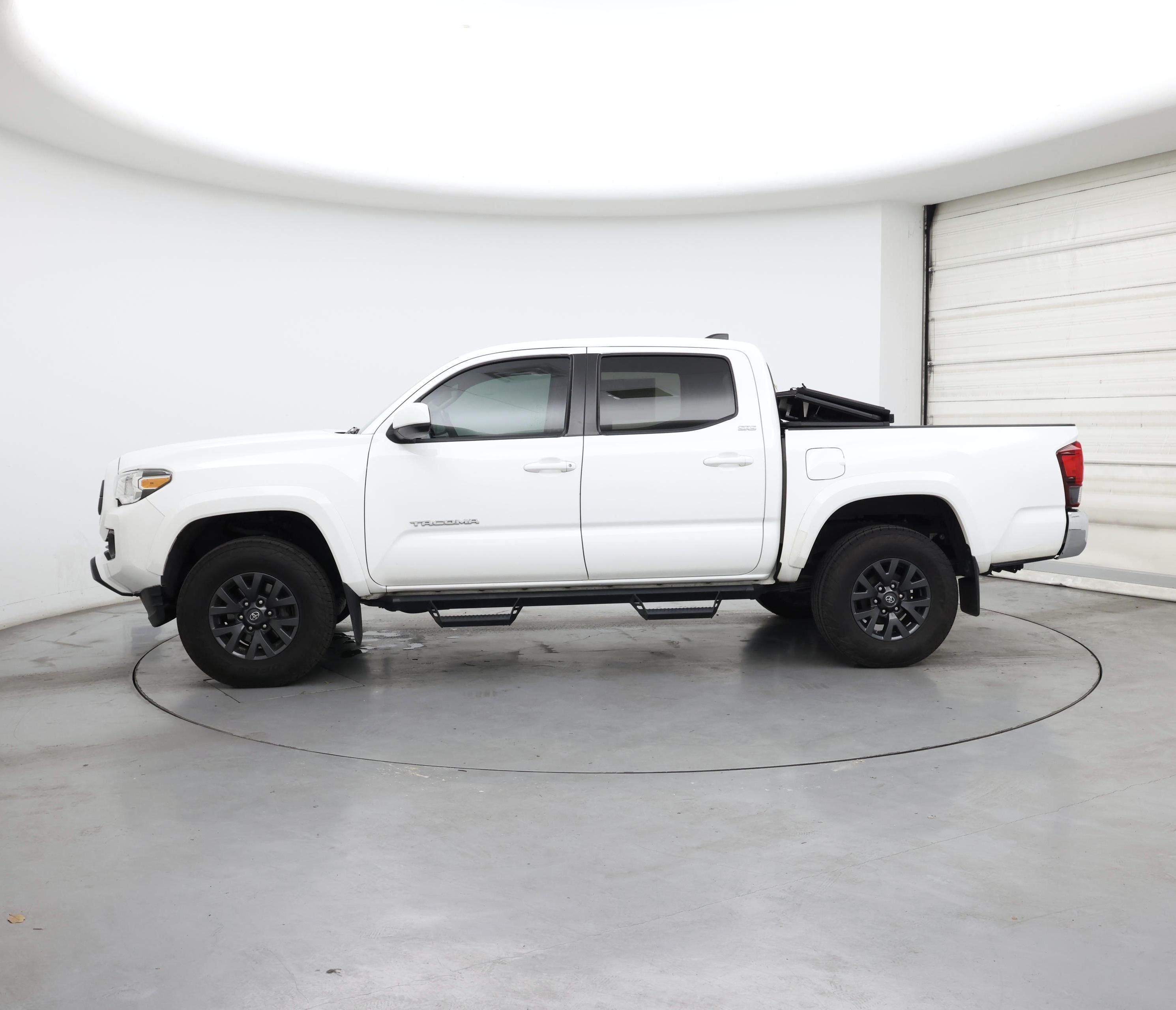 Thumbnail: 2021 Toyota Tacoma - 3