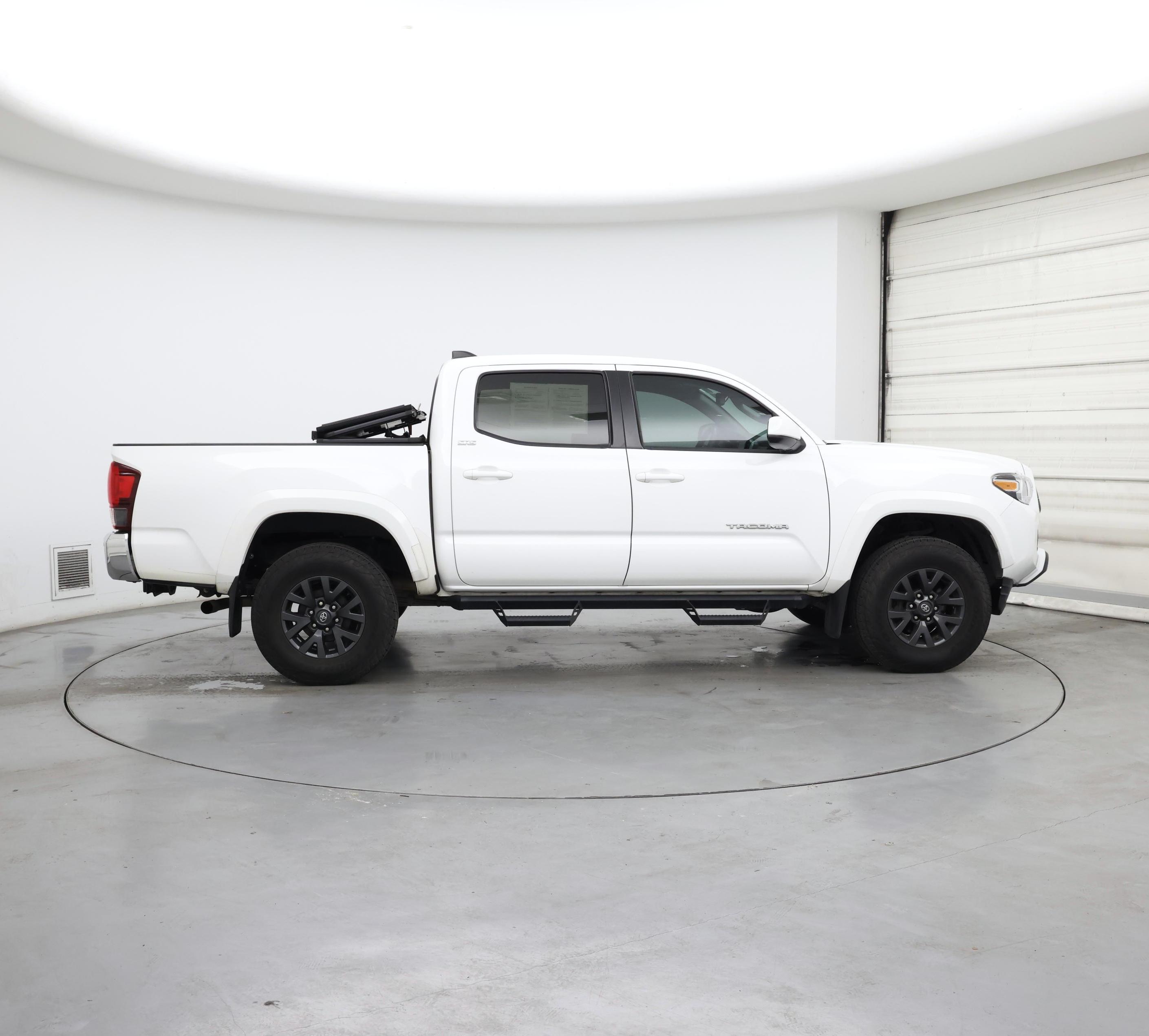 Thumbnail: 2021 Toyota Tacoma - 7