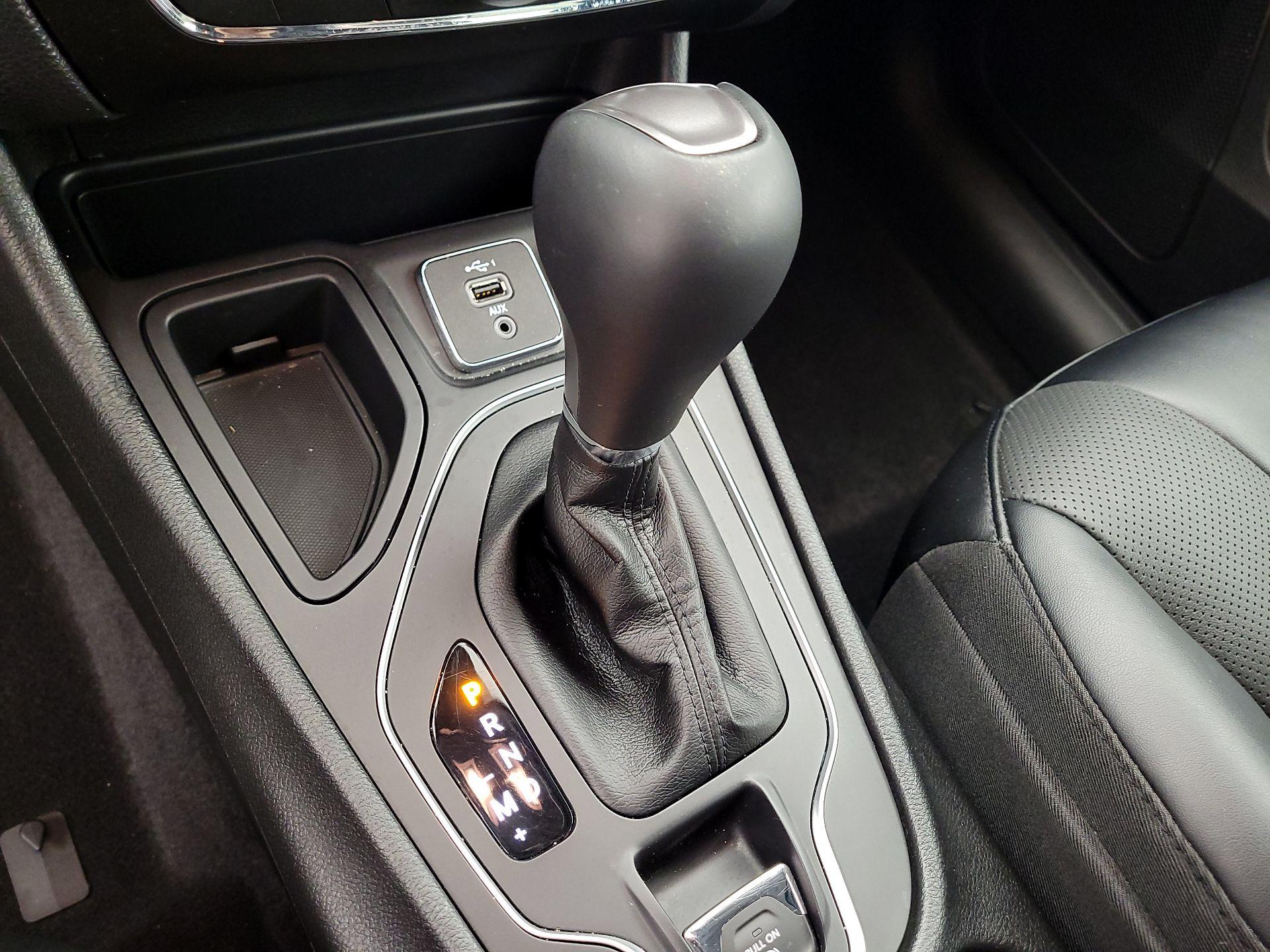 Thumbnail: 2022 Jeep Cherokee - 17