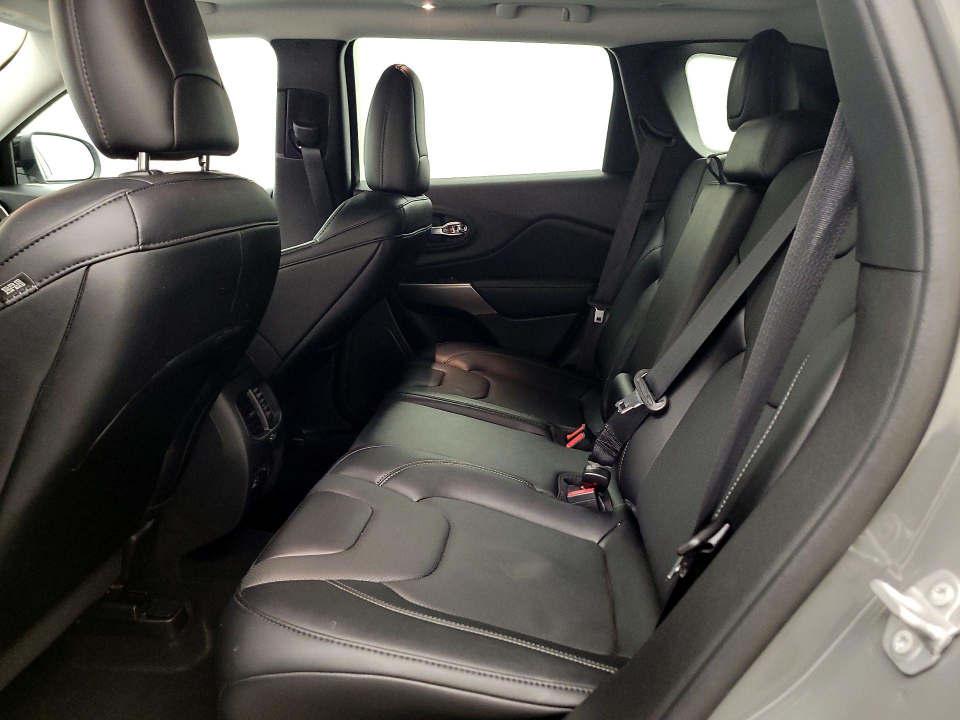 Thumbnail: 2022 Jeep Cherokee - 19