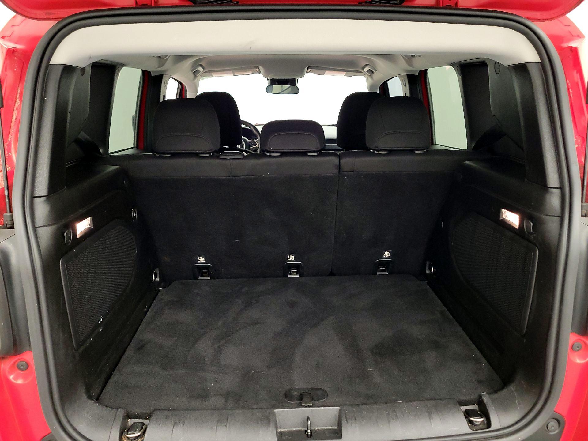 Thumbnail: 2015 Jeep Renegade - 20