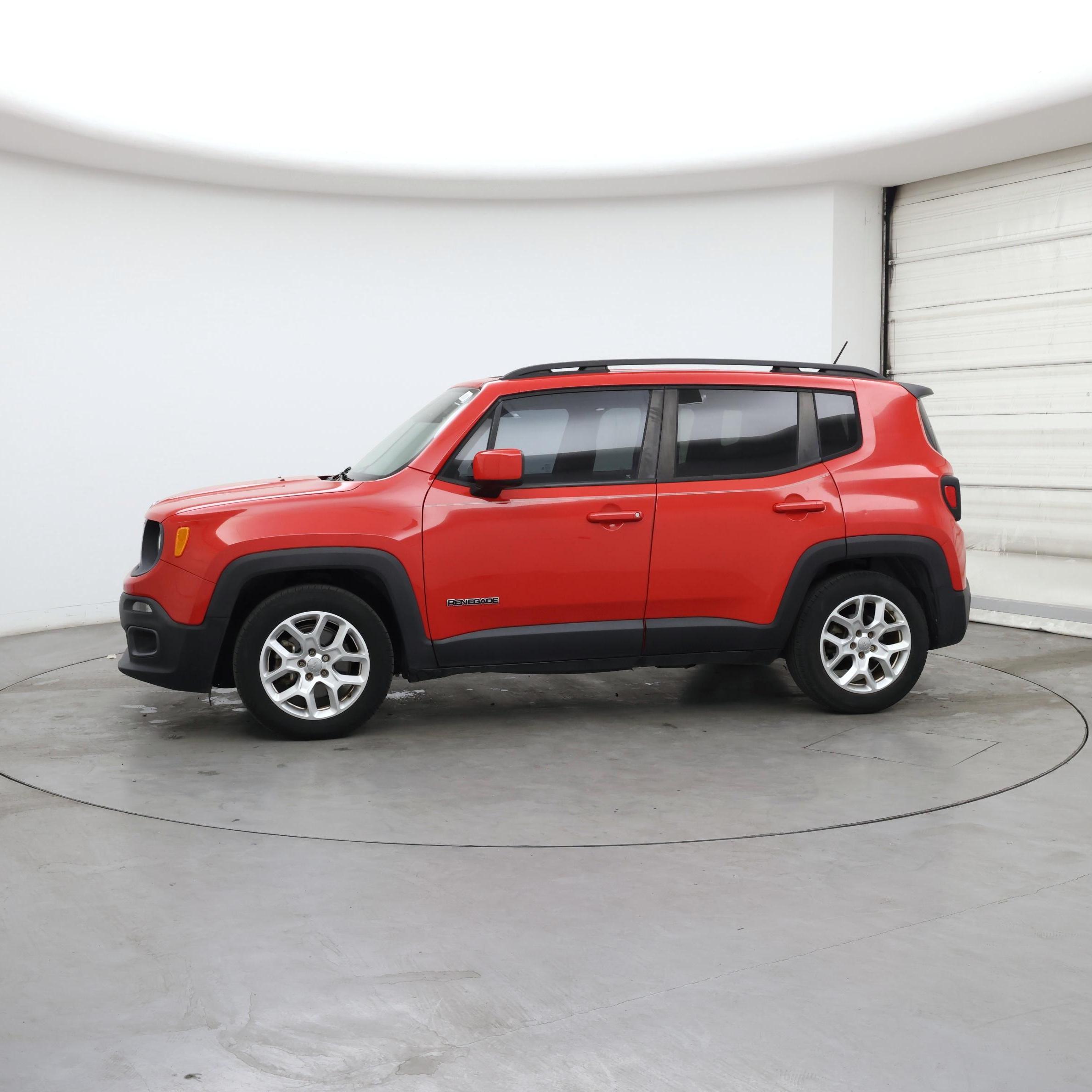 Thumbnail: 2015 Jeep Renegade - 3