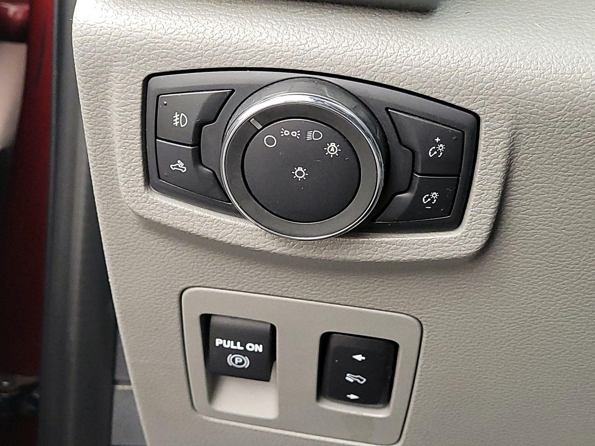 Thumbnail: 2019 Ford F-150 - 13