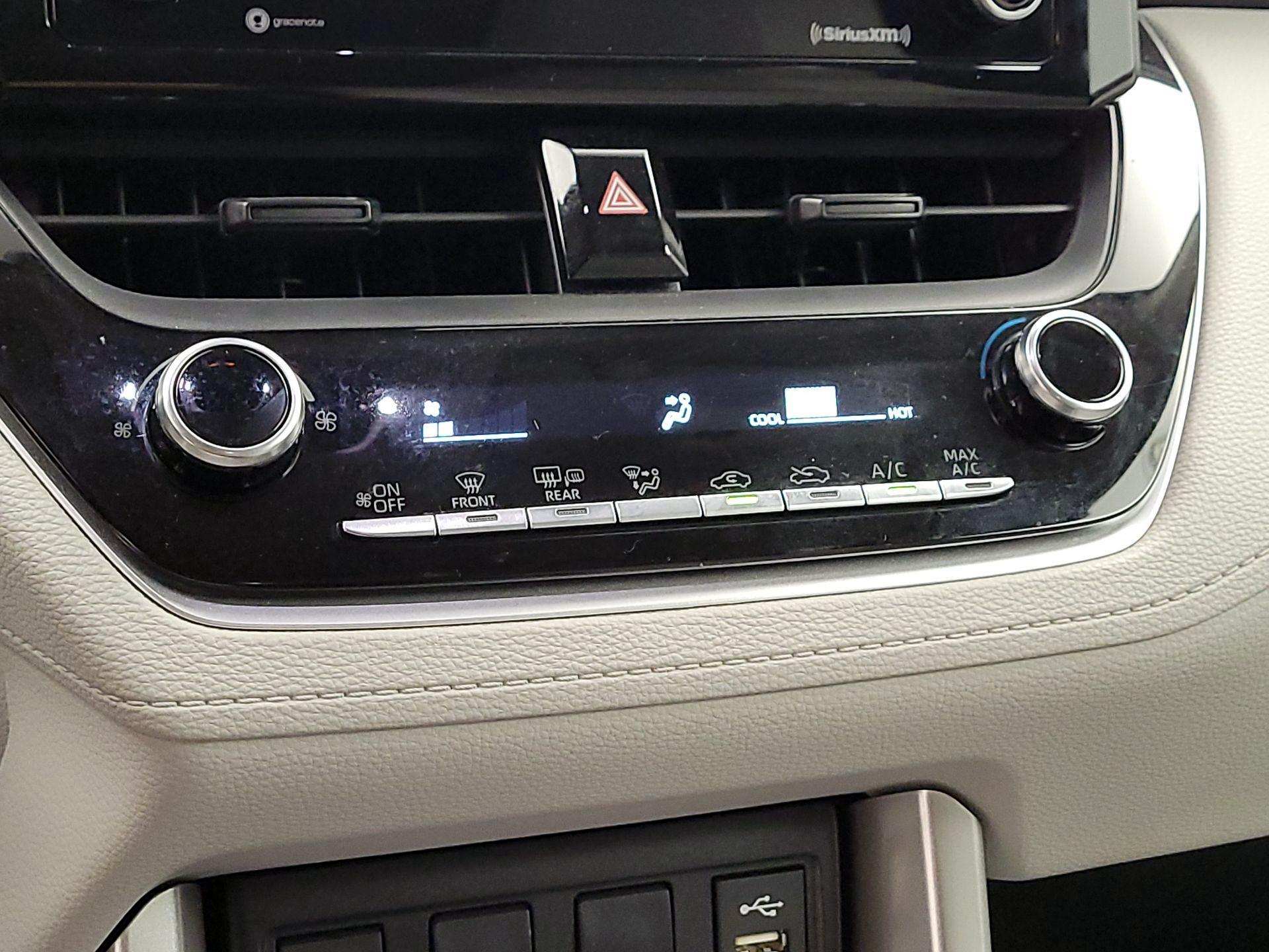 Thumbnail: 2022 Toyota Corolla Cross - 16