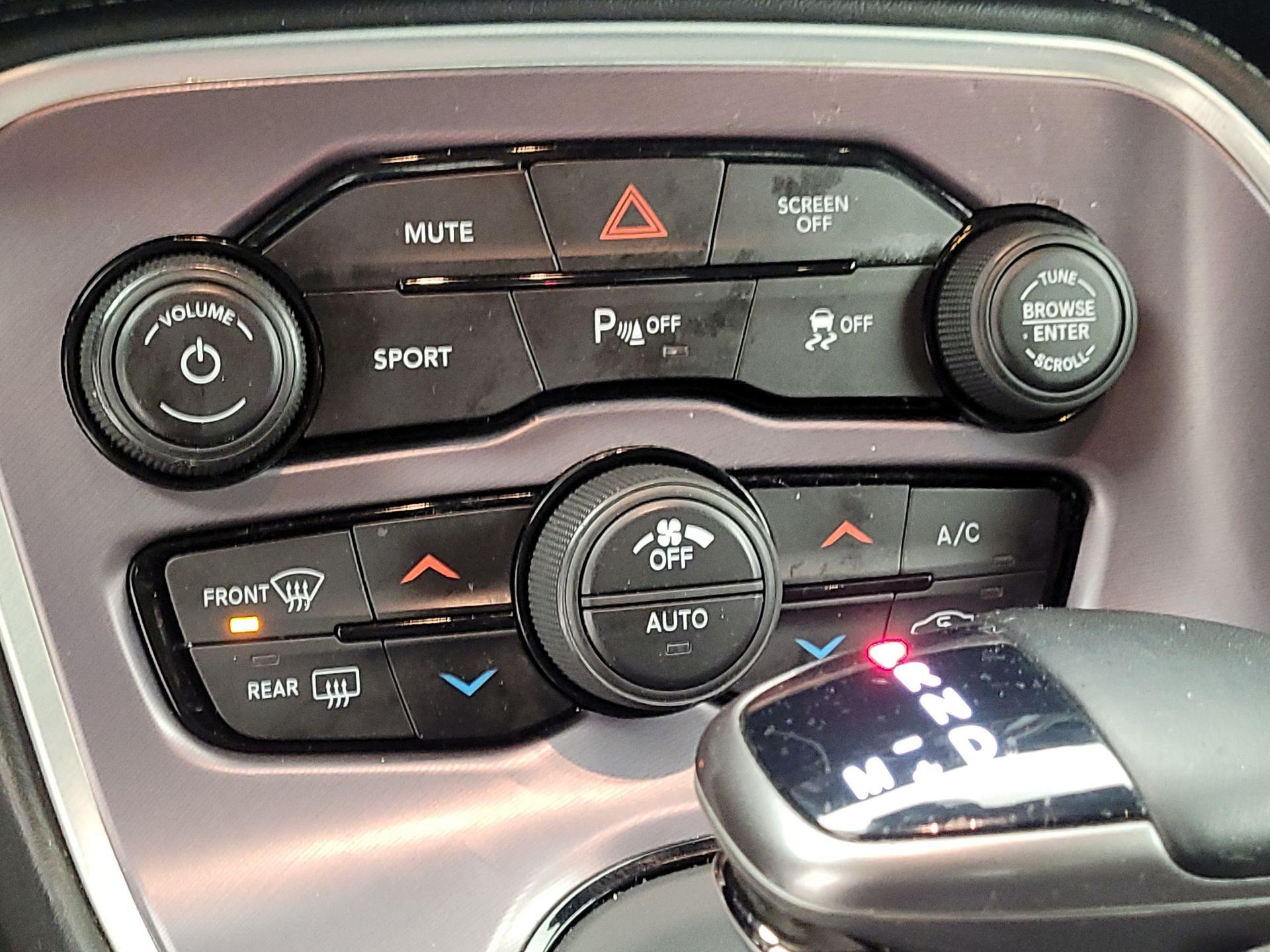 Thumbnail: 2019 Dodge Challenger - 16