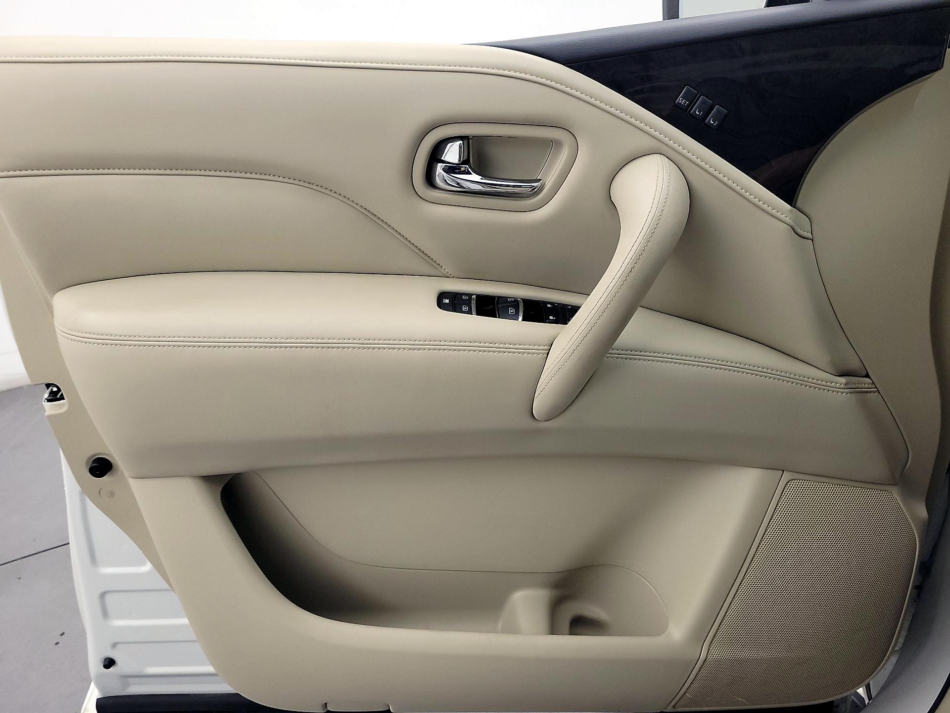 Thumbnail: 2022 INFINITI QX80 - 12