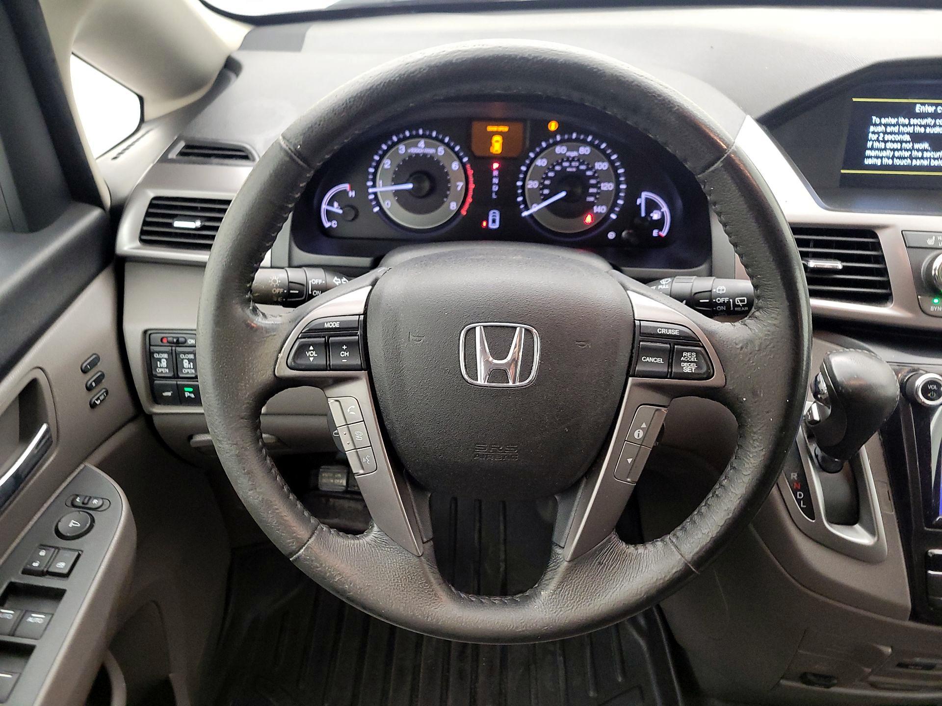 Thumbnail: 2016 Honda Odyssey - 10