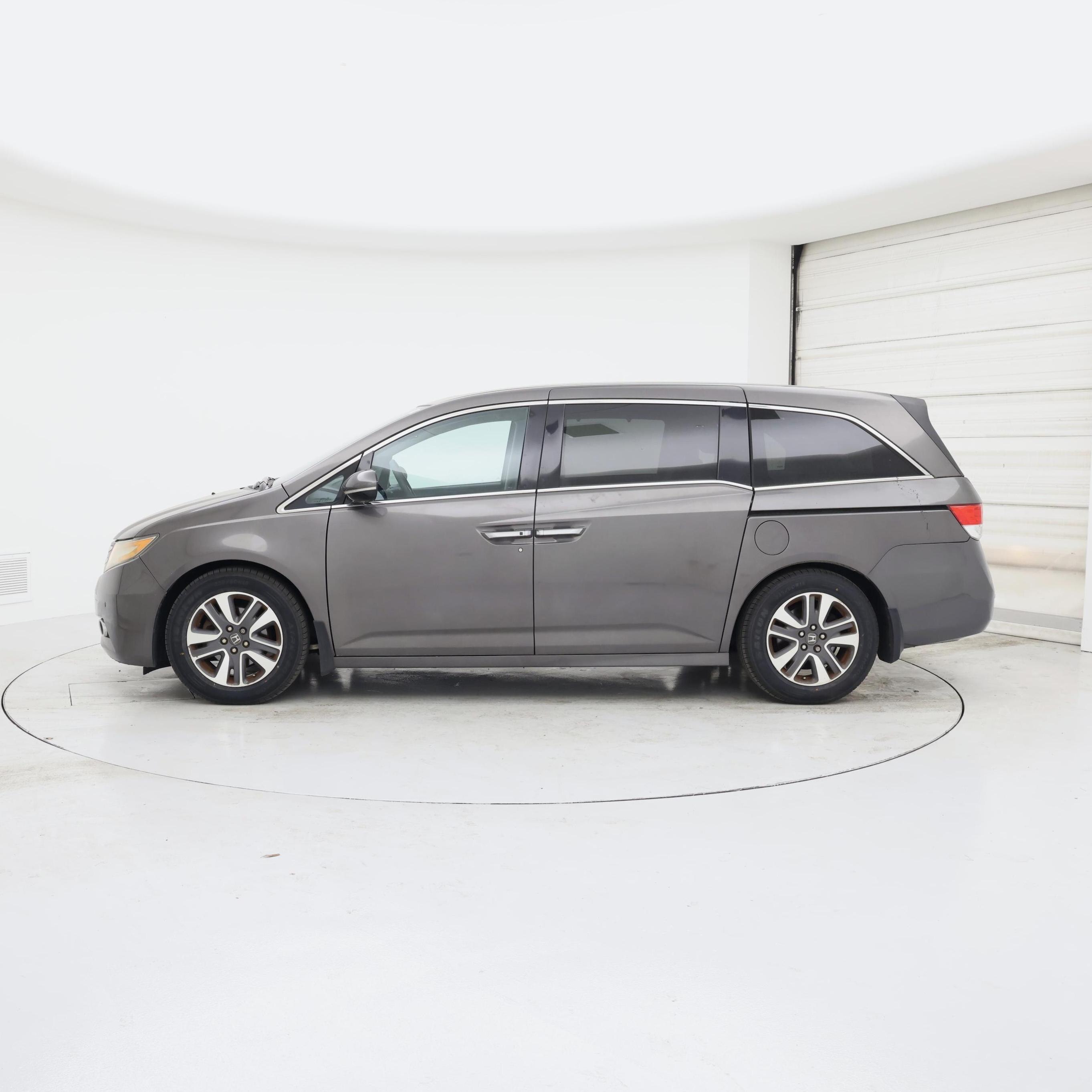 Thumbnail: 2016 Honda Odyssey - 3