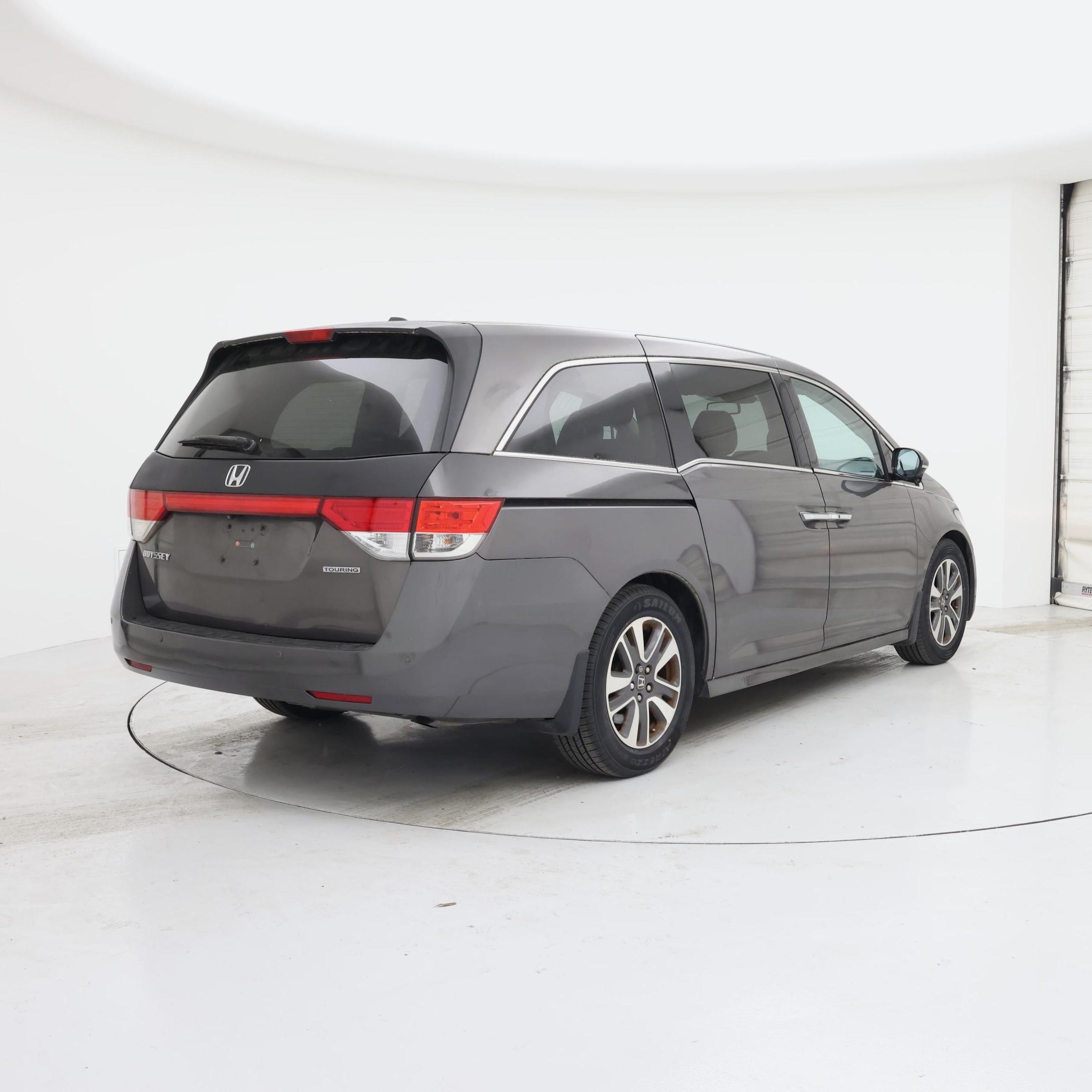 Thumbnail: 2016 Honda Odyssey - 8