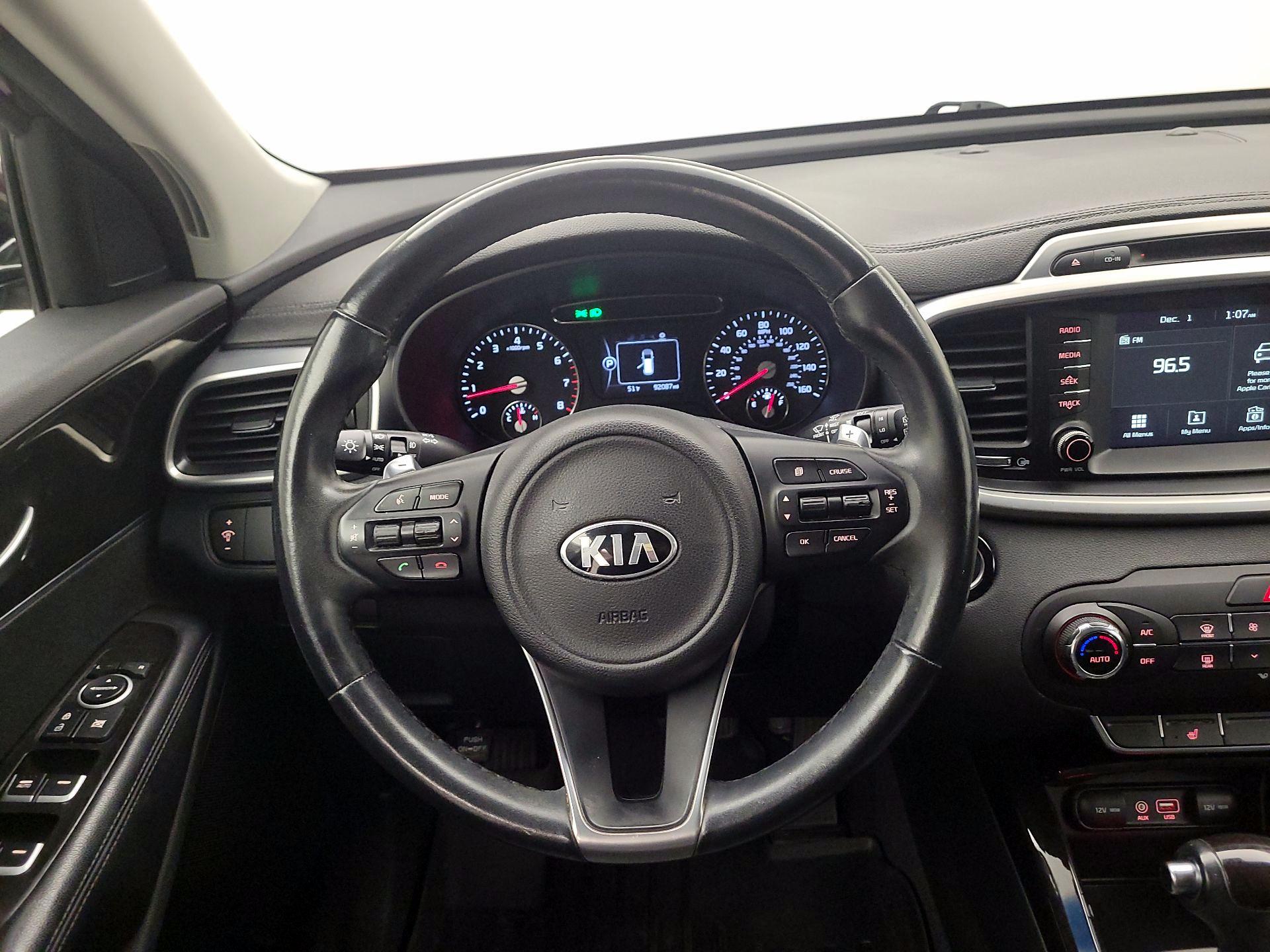 Thumbnail: 2017 Kia Sorento - 10