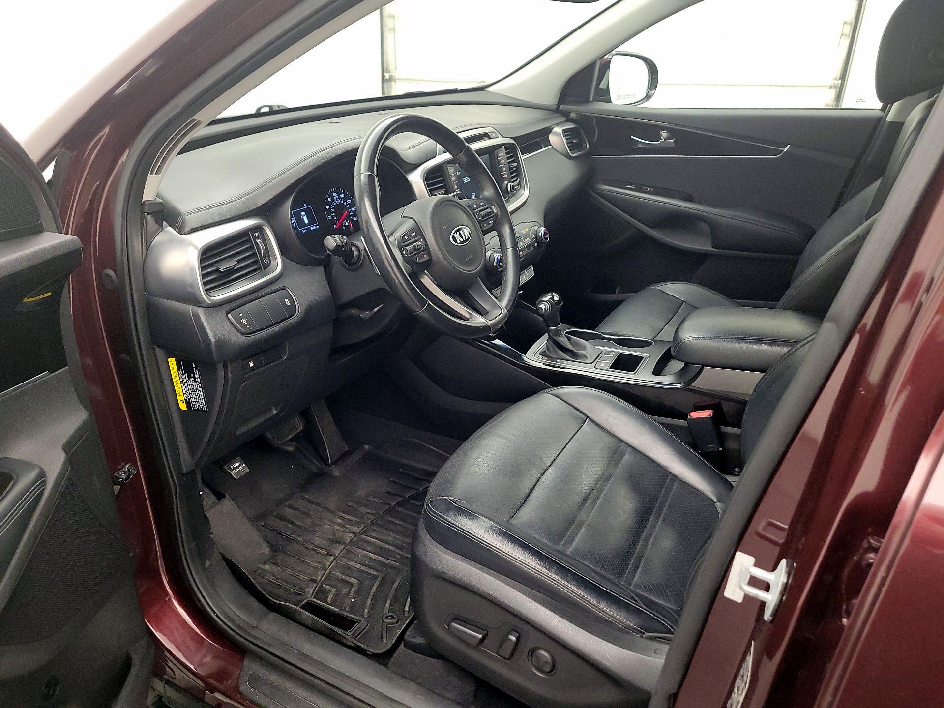 Thumbnail: 2017 Kia Sorento - 11