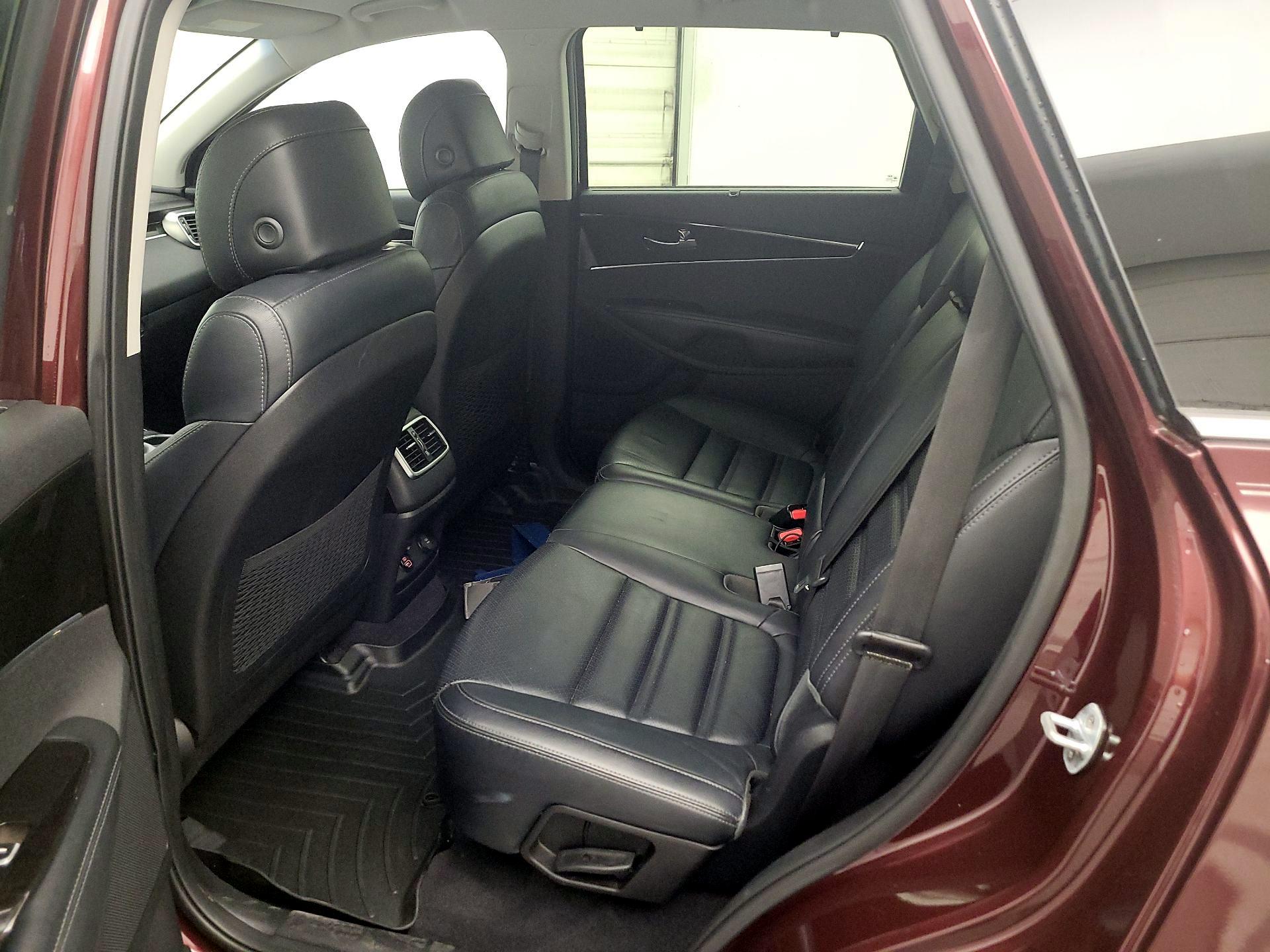 Thumbnail: 2017 Kia Sorento - 19