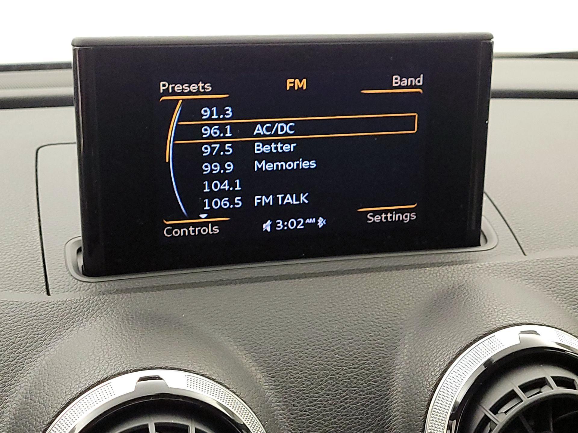 Thumbnail: 2015 Audi S3 - 14