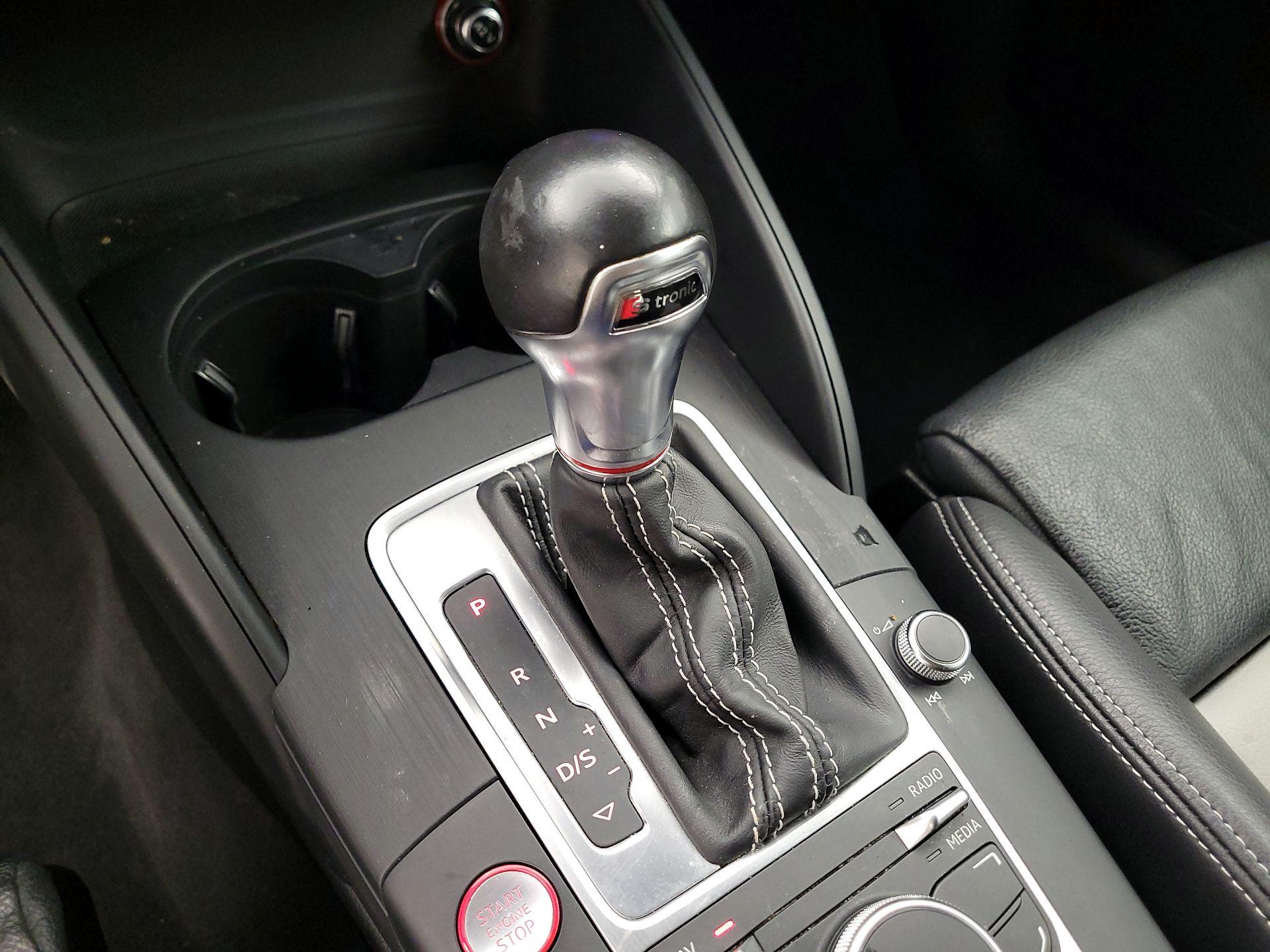 Thumbnail: 2015 Audi S3 - 16