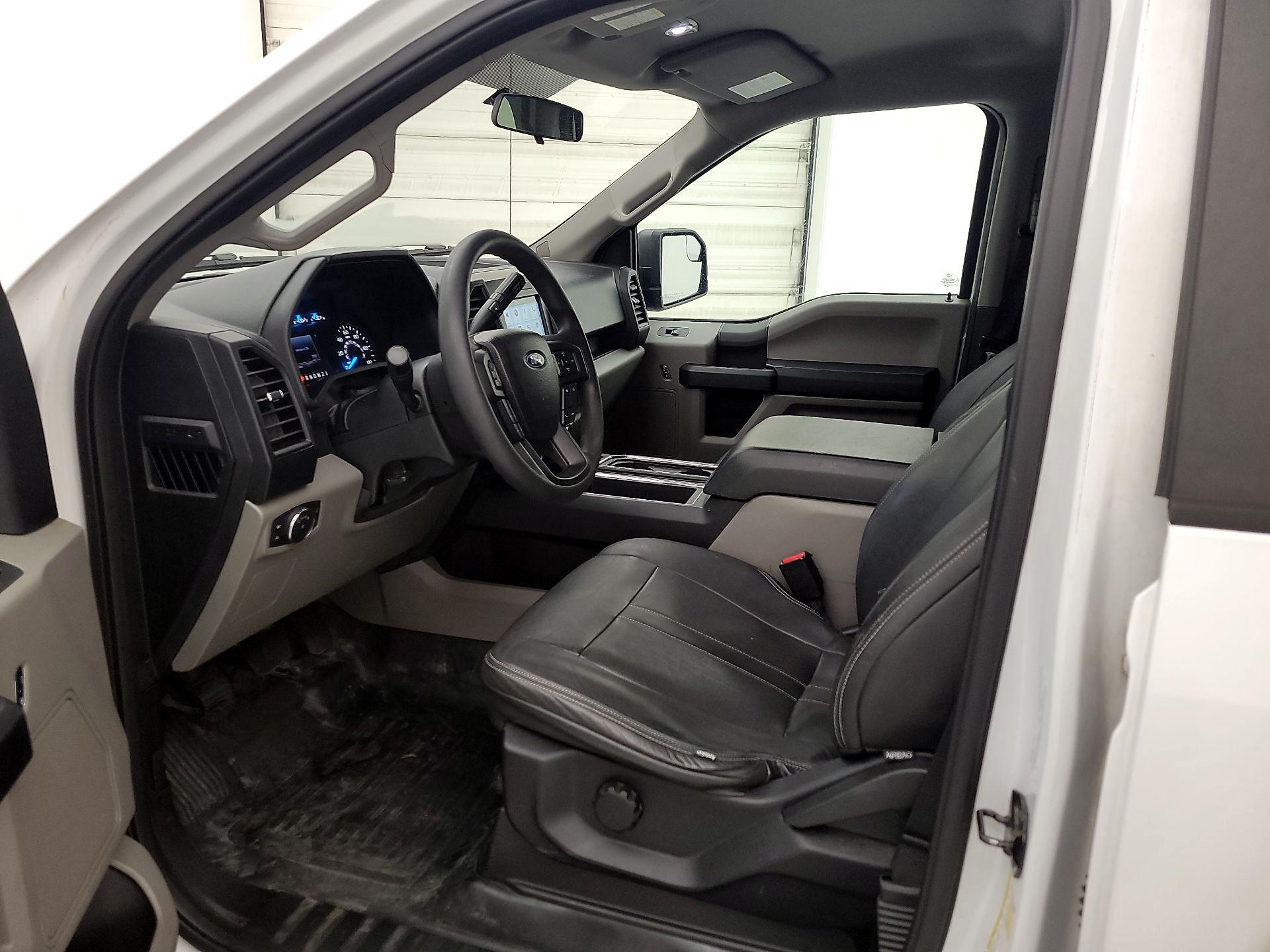 Thumbnail: 2017 Ford F-150 - 11