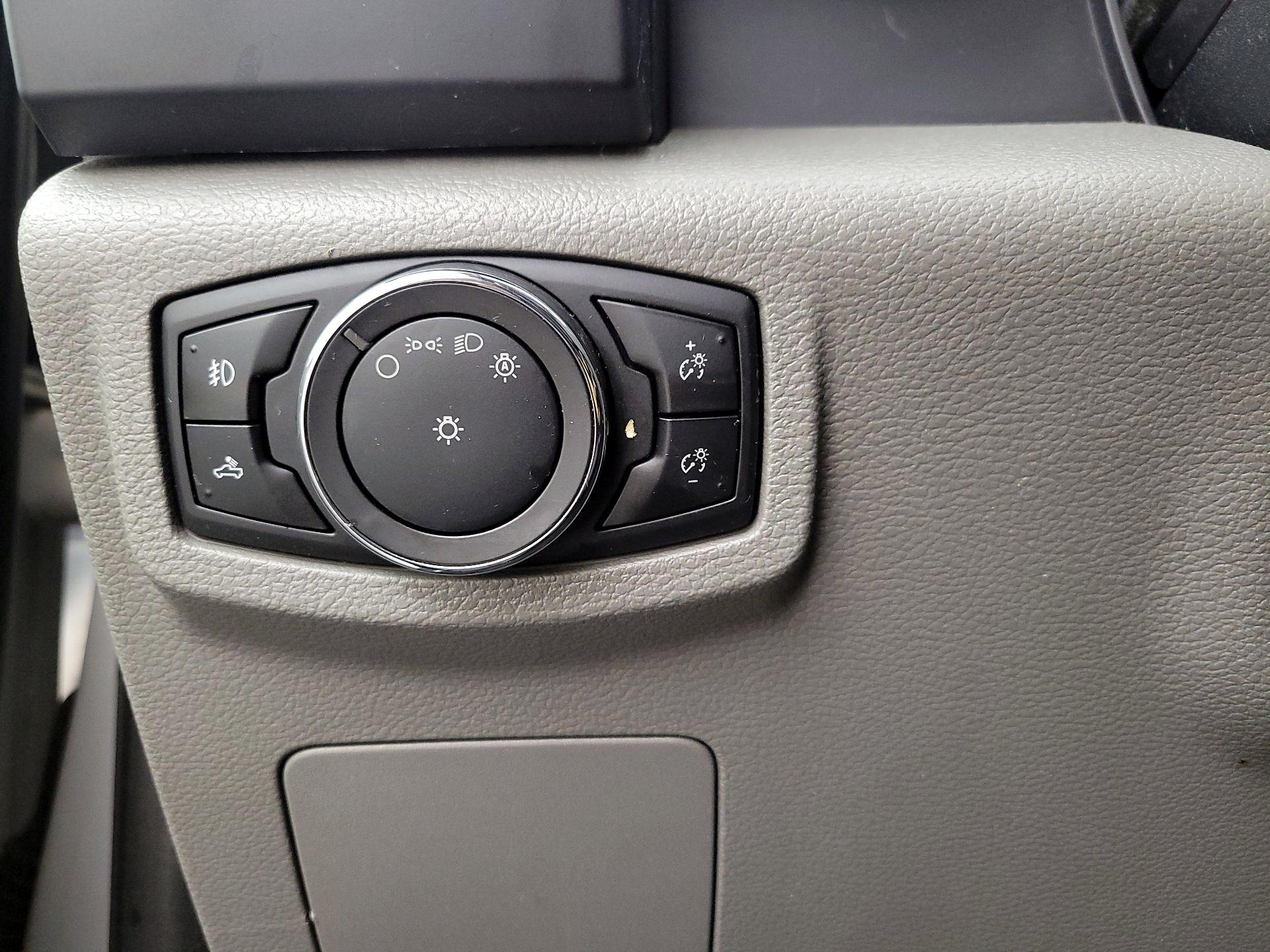 Thumbnail: 2017 Ford F-150 - 13