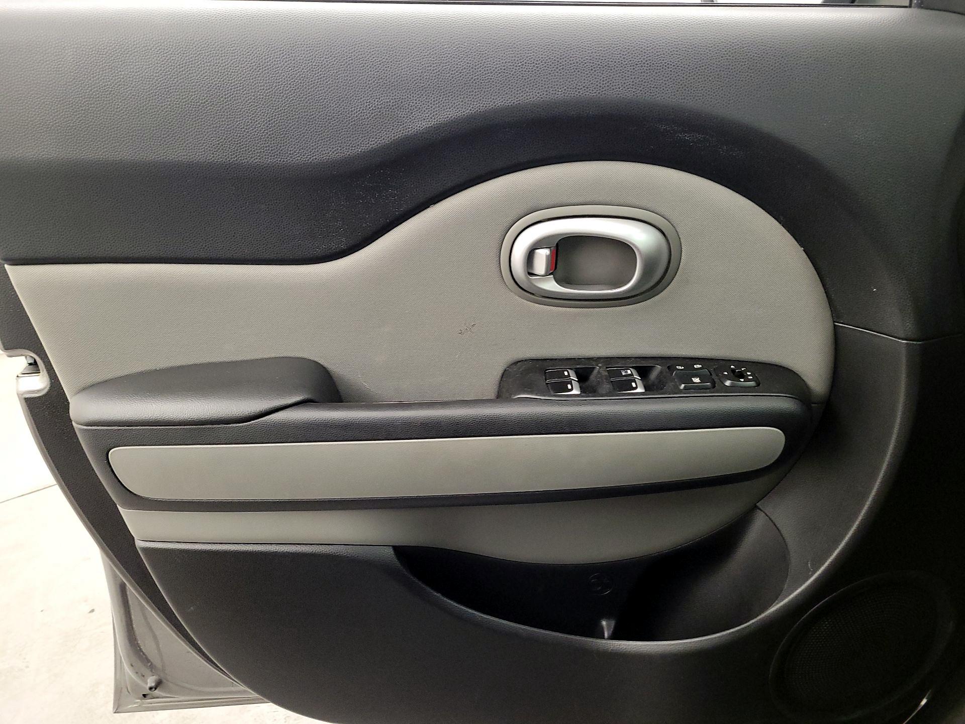 Thumbnail: 2019 Kia Soul - 12