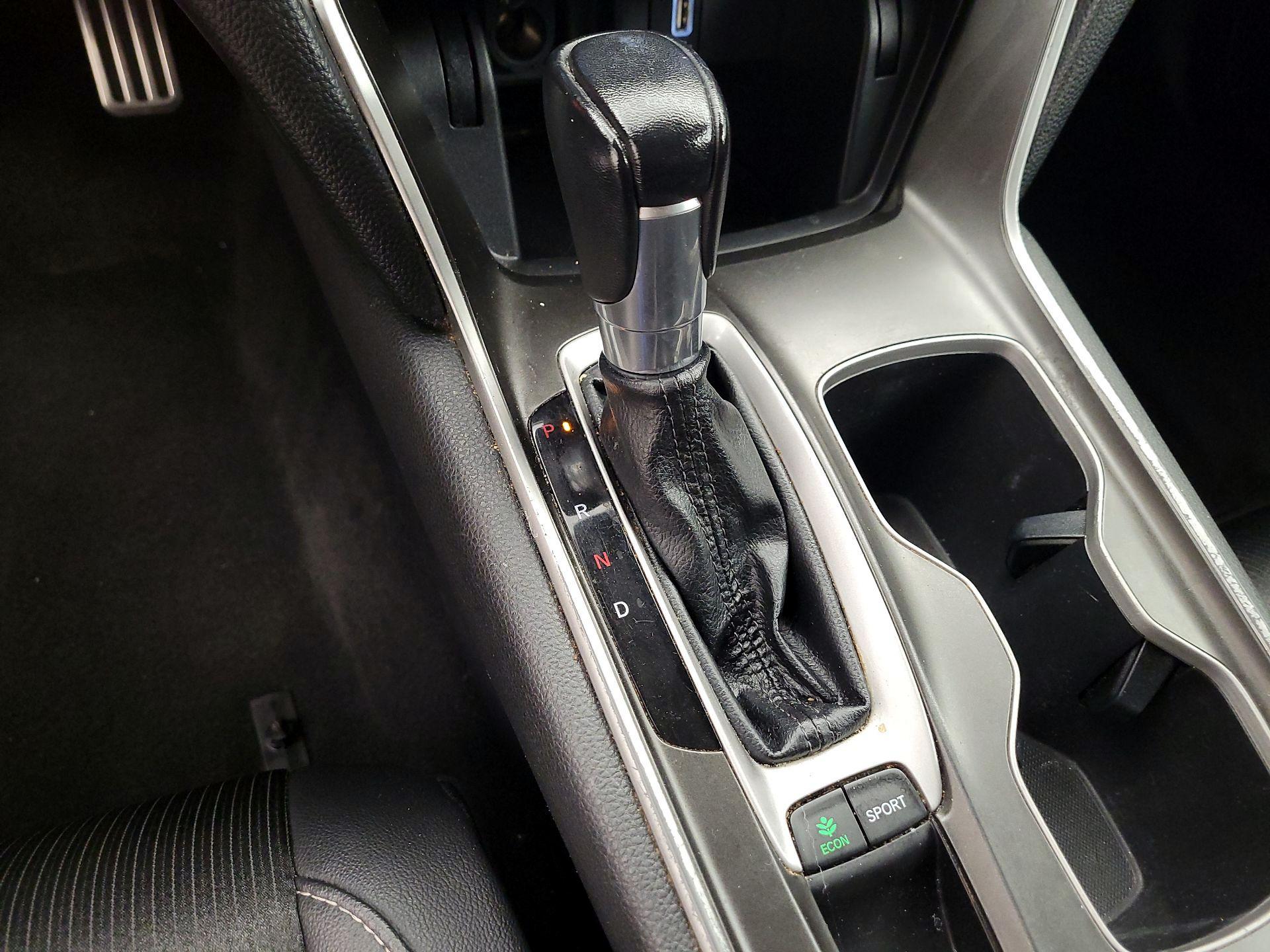 Thumbnail: 2019 Honda Accord - 17