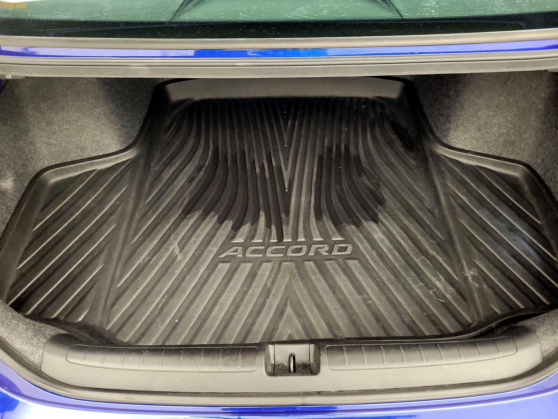 Thumbnail: 2019 Honda Accord - 20