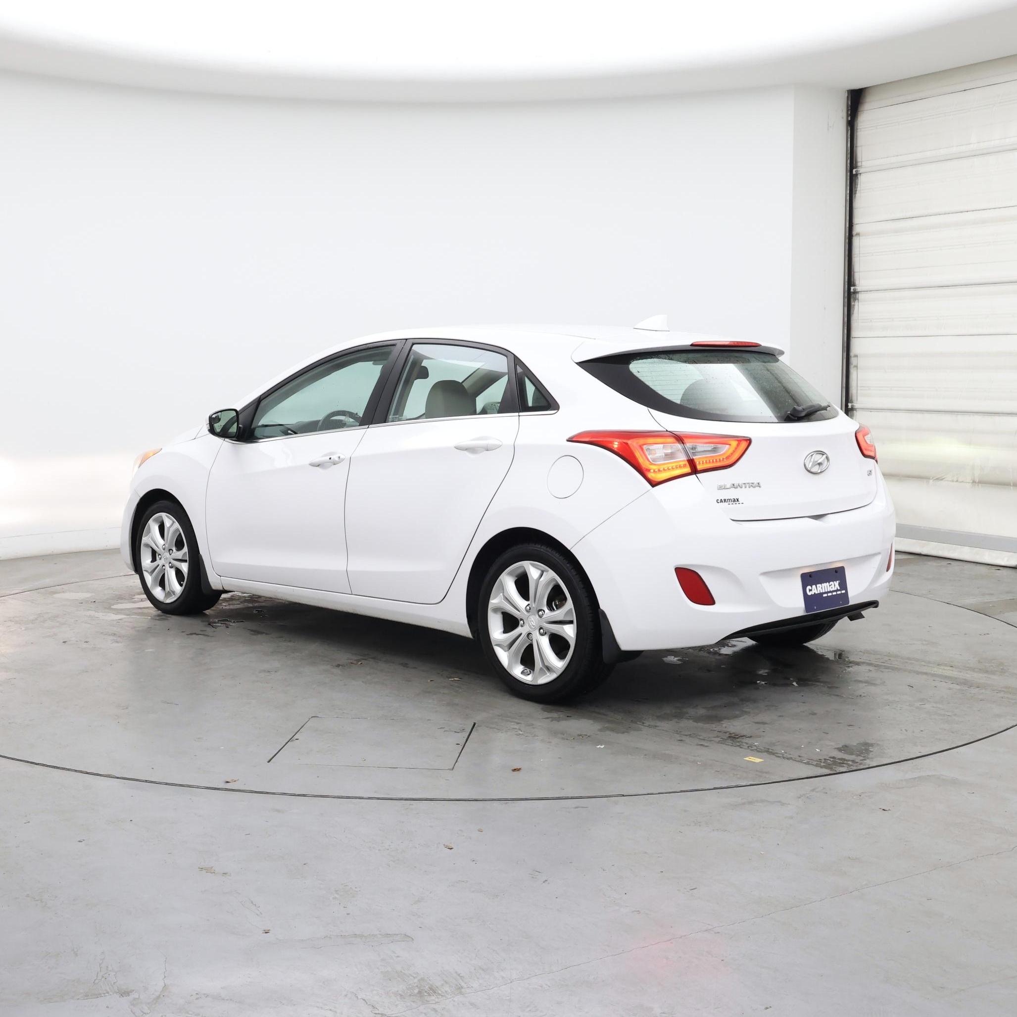 Thumbnail: 2014 Hyundai Elantra - 2