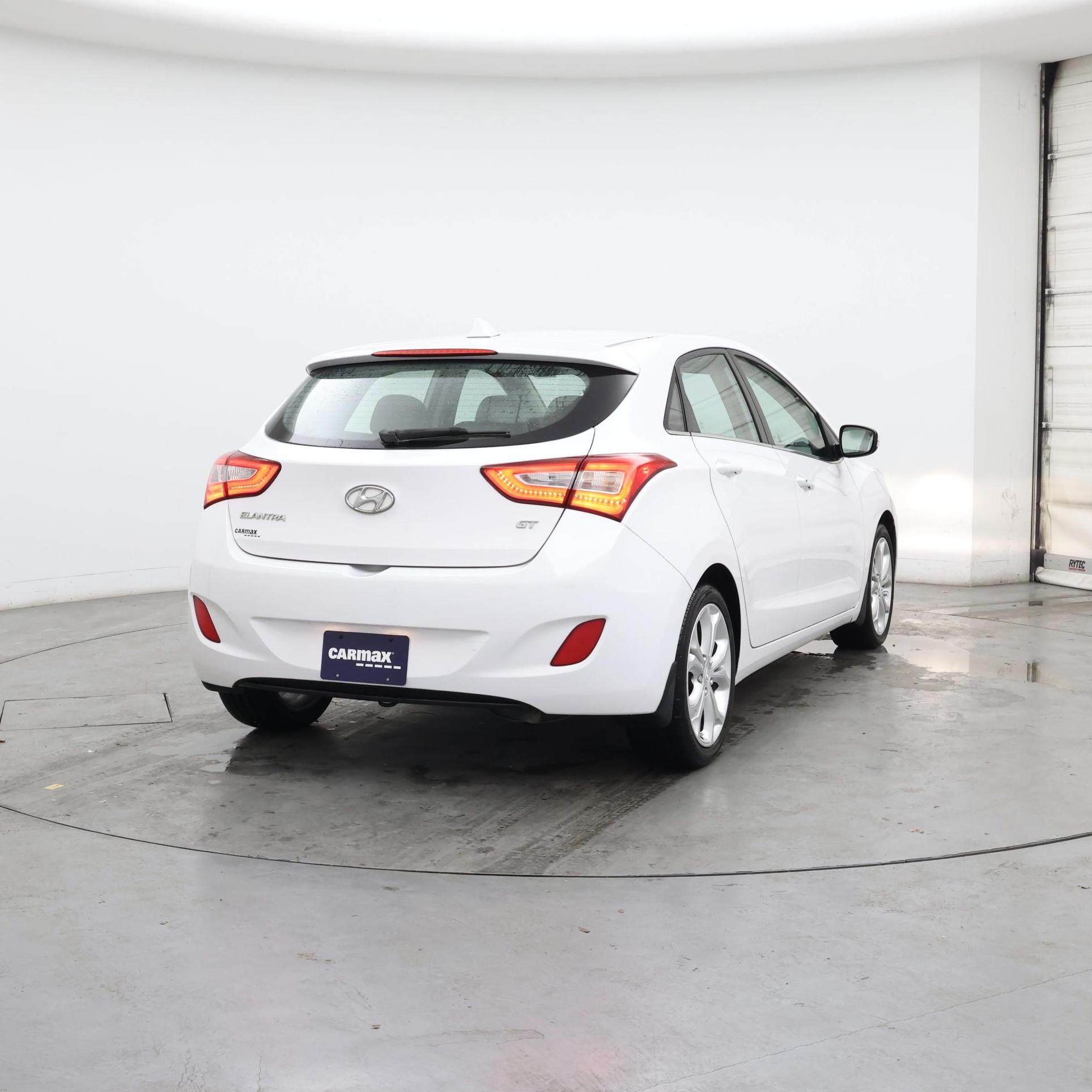 Thumbnail: 2014 Hyundai Elantra - 8