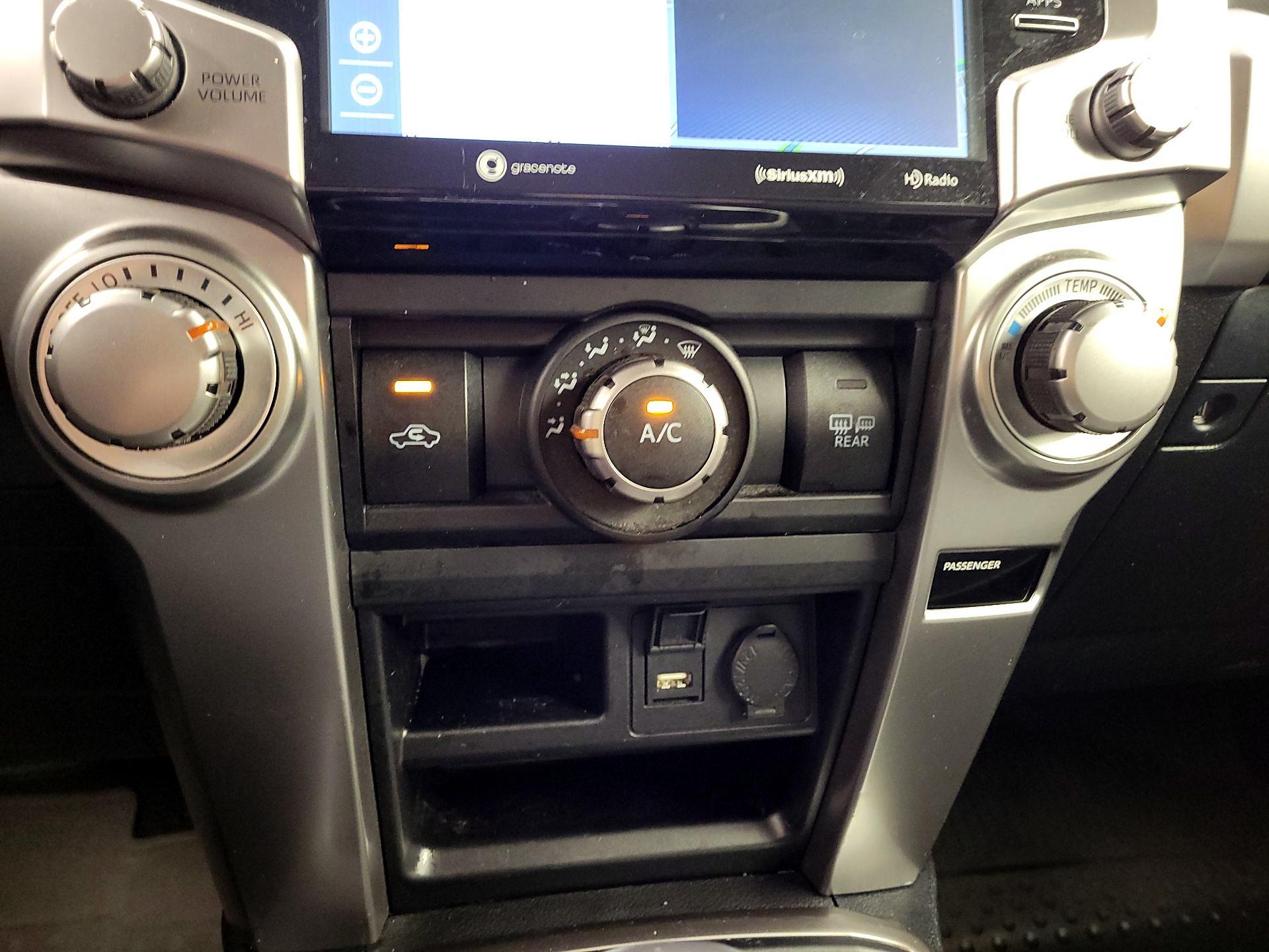 Thumbnail: 2022 Toyota 4Runner - 14