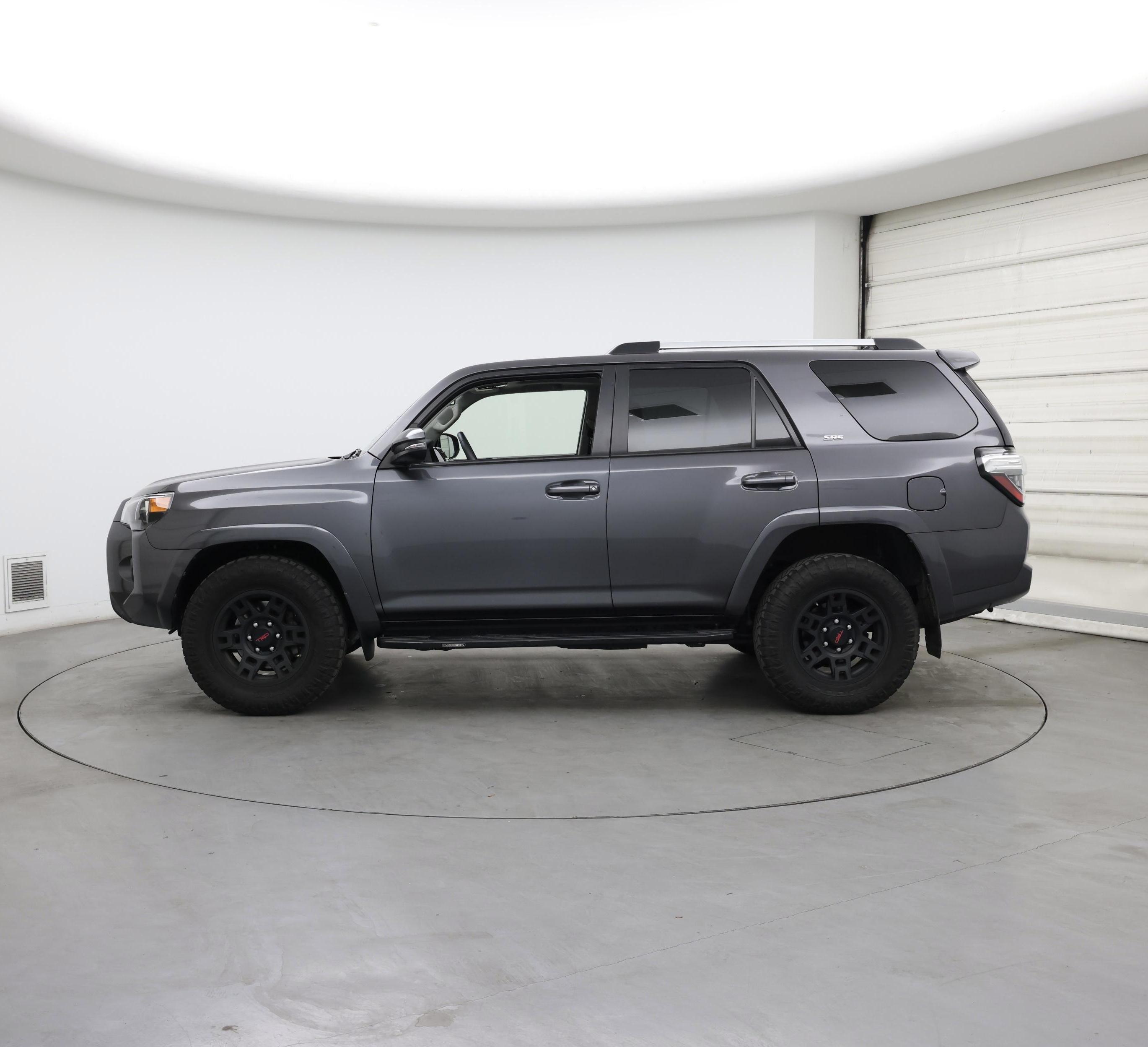 Thumbnail: 2022 Toyota 4Runner - 3