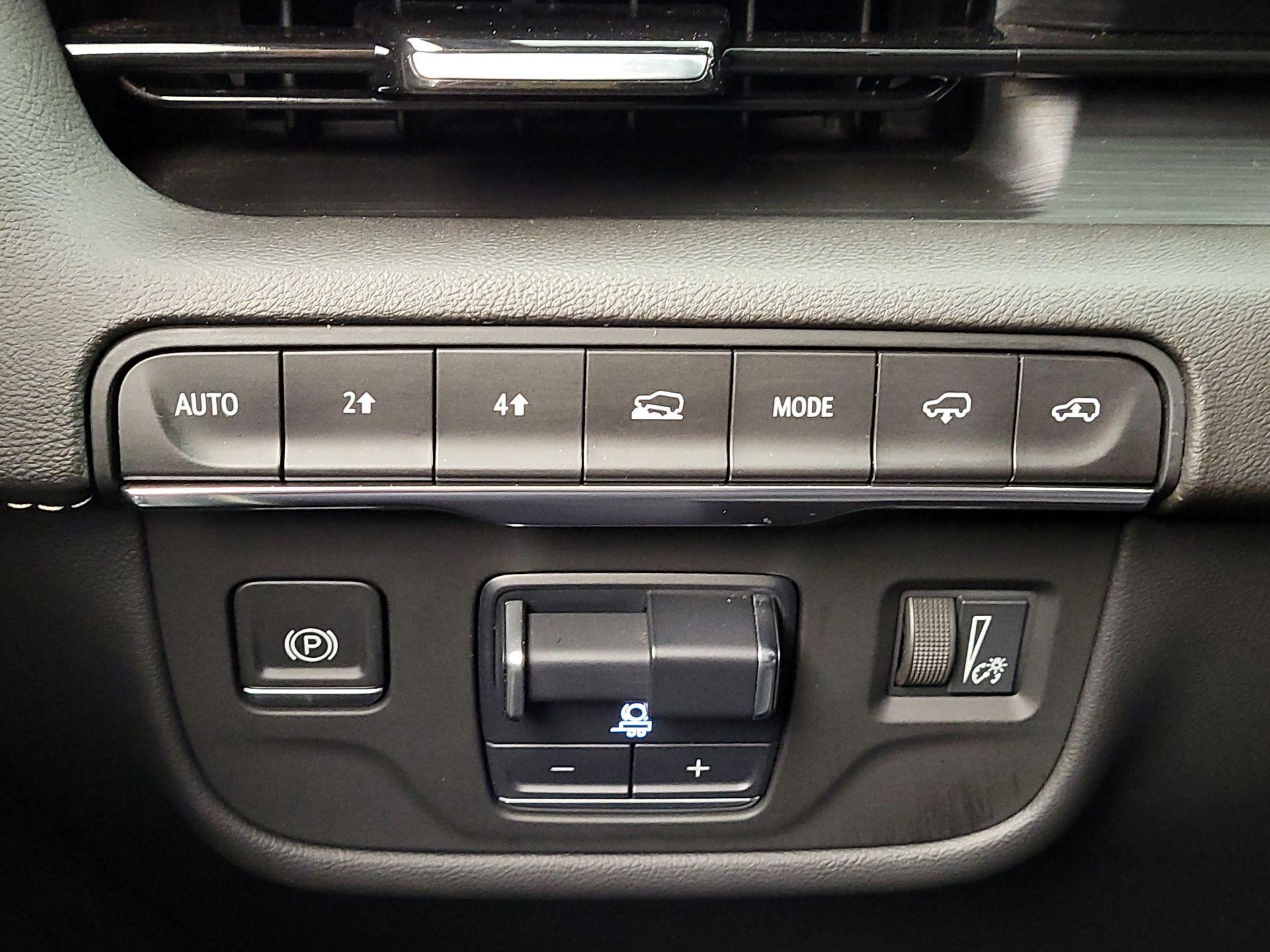 Thumbnail: 2021 Cadillac Escalade - 13