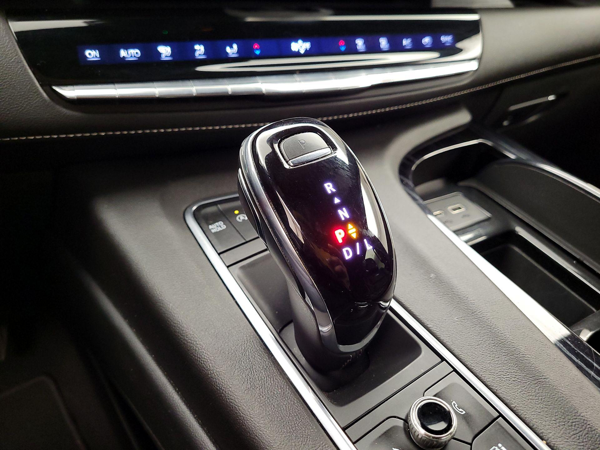 Thumbnail: 2021 Cadillac Escalade - 18