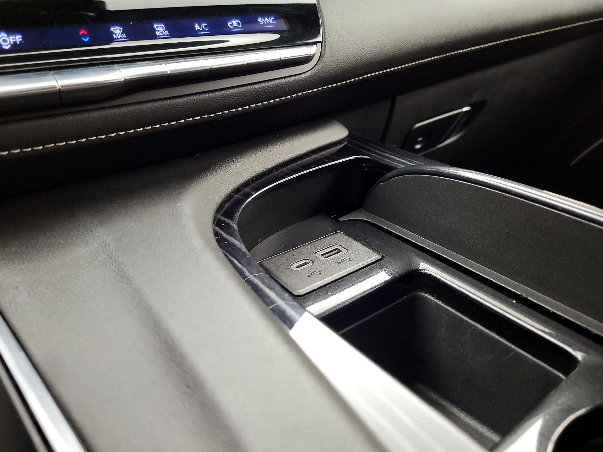 Thumbnail: 2021 Cadillac Escalade - 19