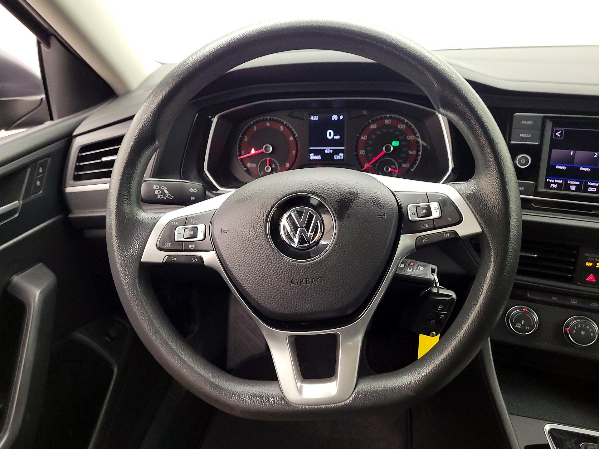 Thumbnail: 2019 Volkswagen Jetta - 10