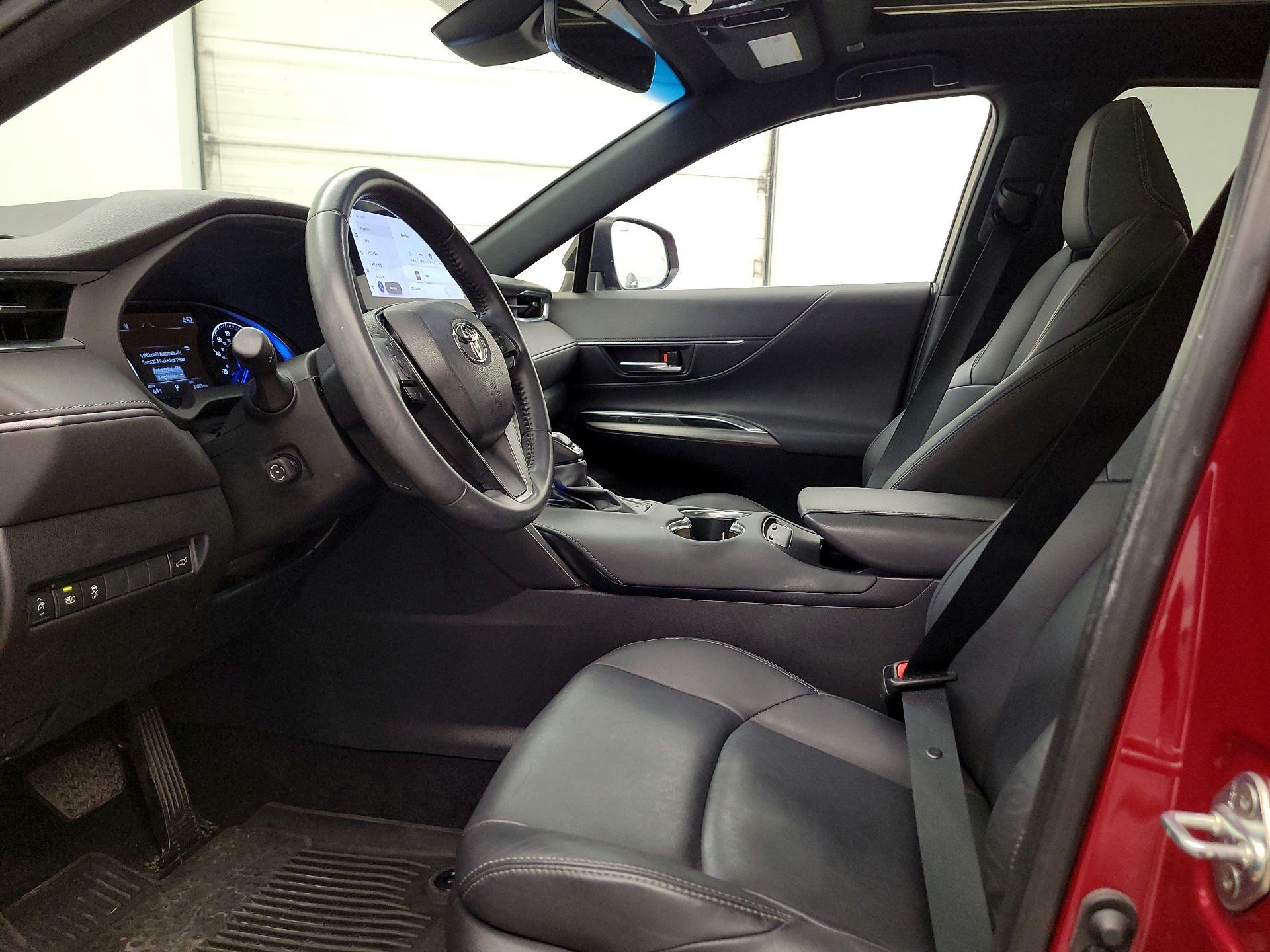 Thumbnail: 2023 Toyota Venza - 11