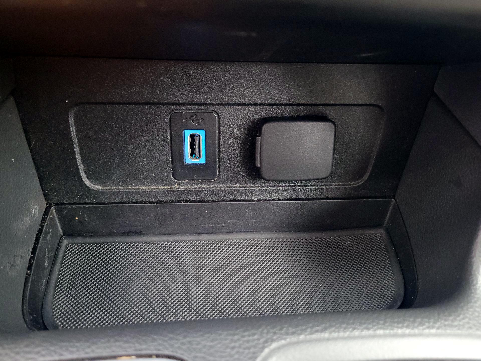 Thumbnail: 2017 Ford Escape - 18