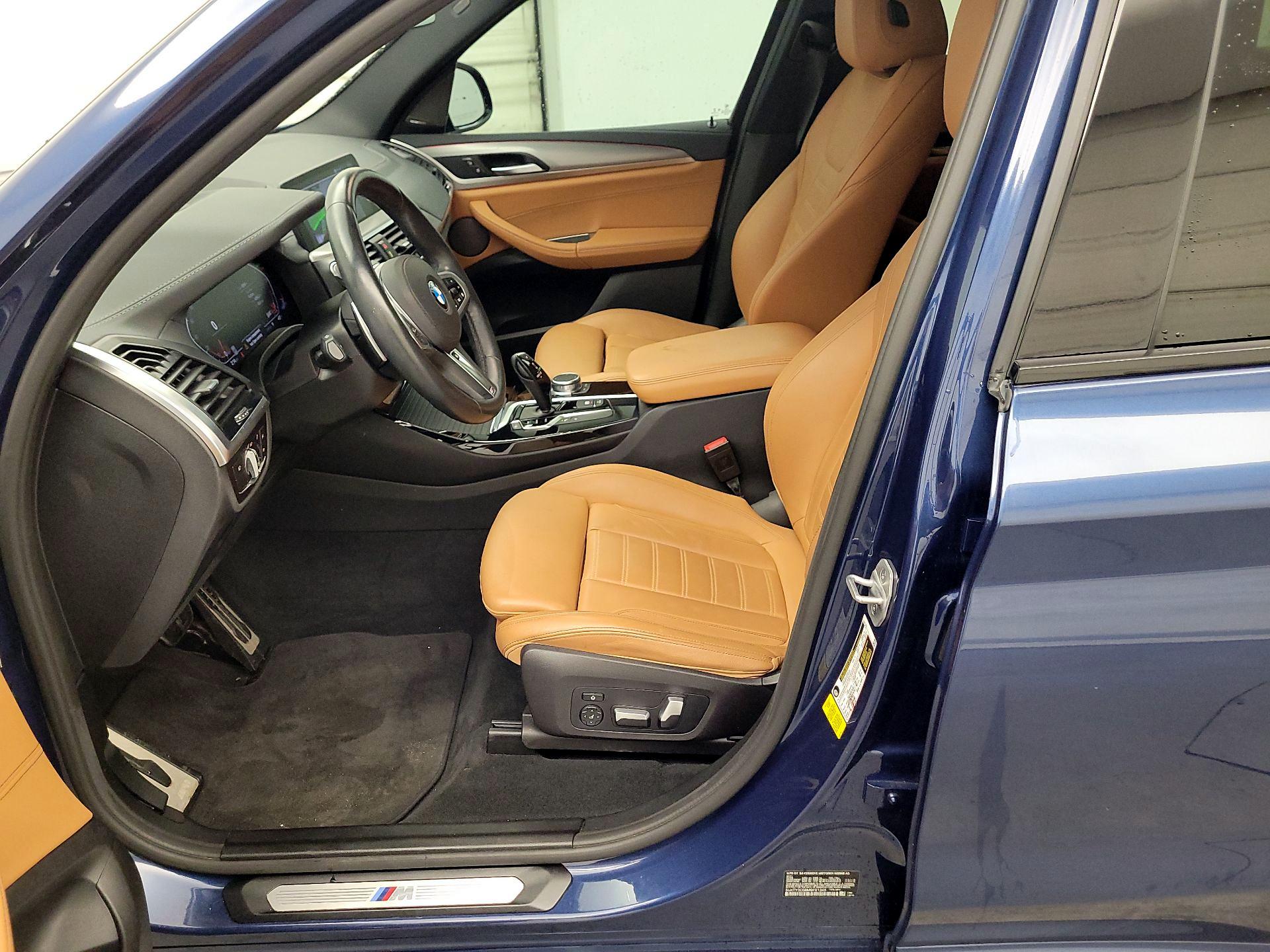 Thumbnail: 2021 BMW X3 - 11