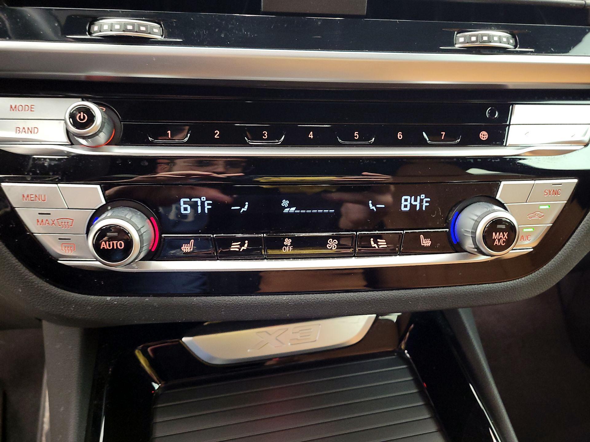 Thumbnail: 2021 BMW X3 - 14