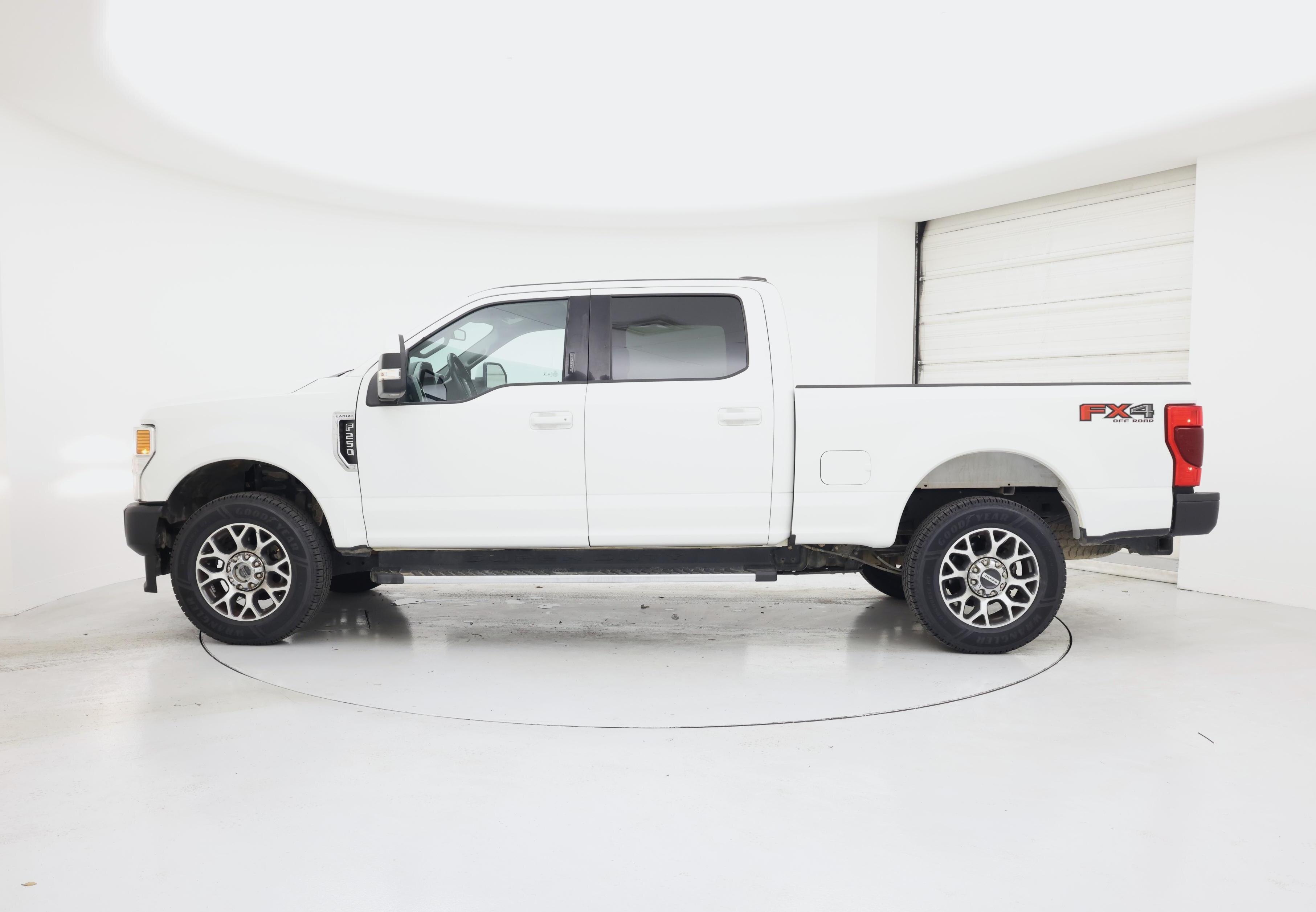 Thumbnail: 2020 Ford F-250 - 3