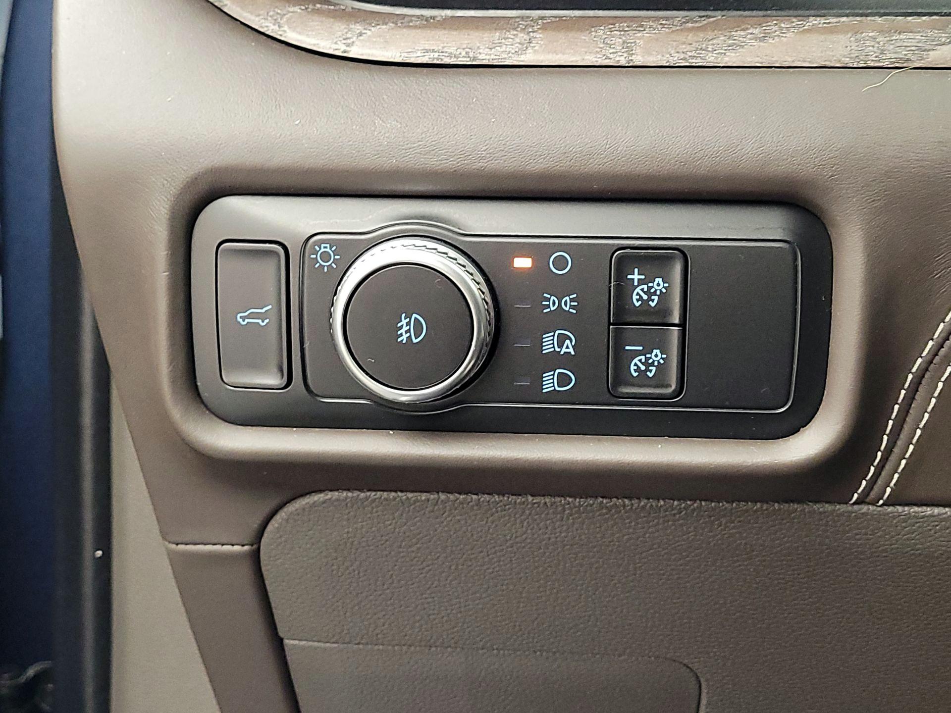 Thumbnail: 2020 Ford Explorer - 13