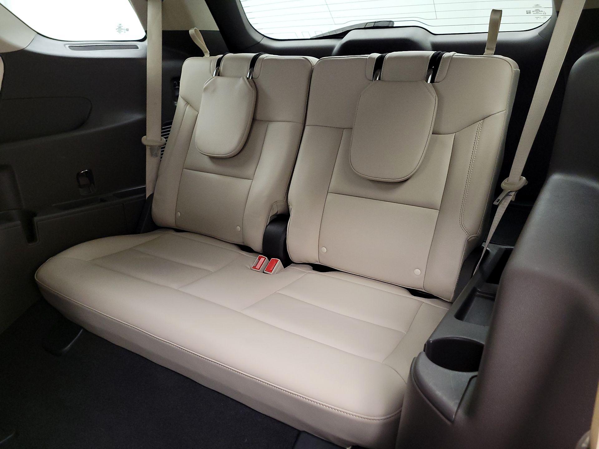 Thumbnail: 2020 Ford Explorer - 20