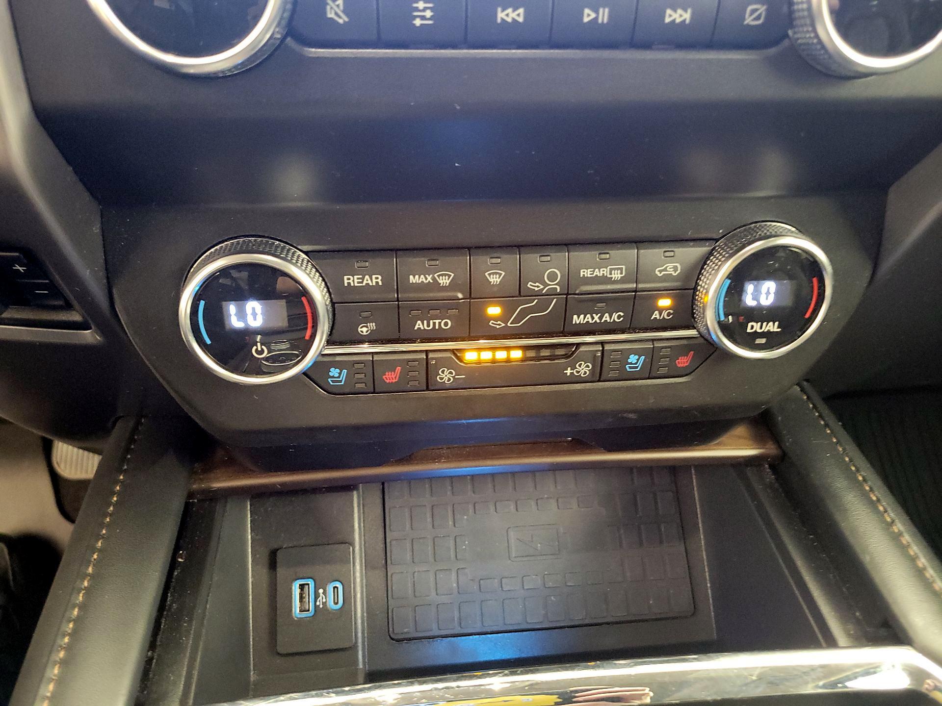 Thumbnail: 2021 Ford Expedition - 17