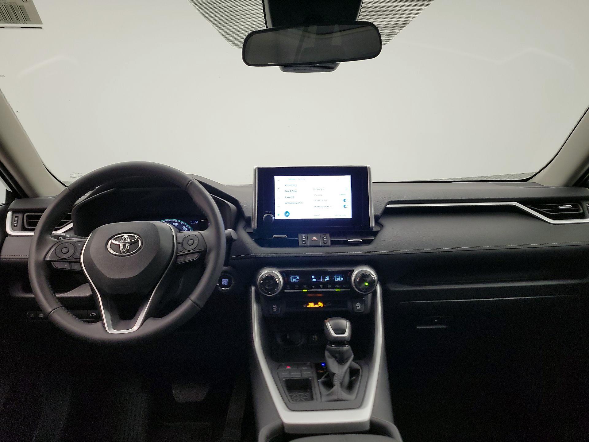 Thumbnail: 2024 Toyota RAV4 - 9