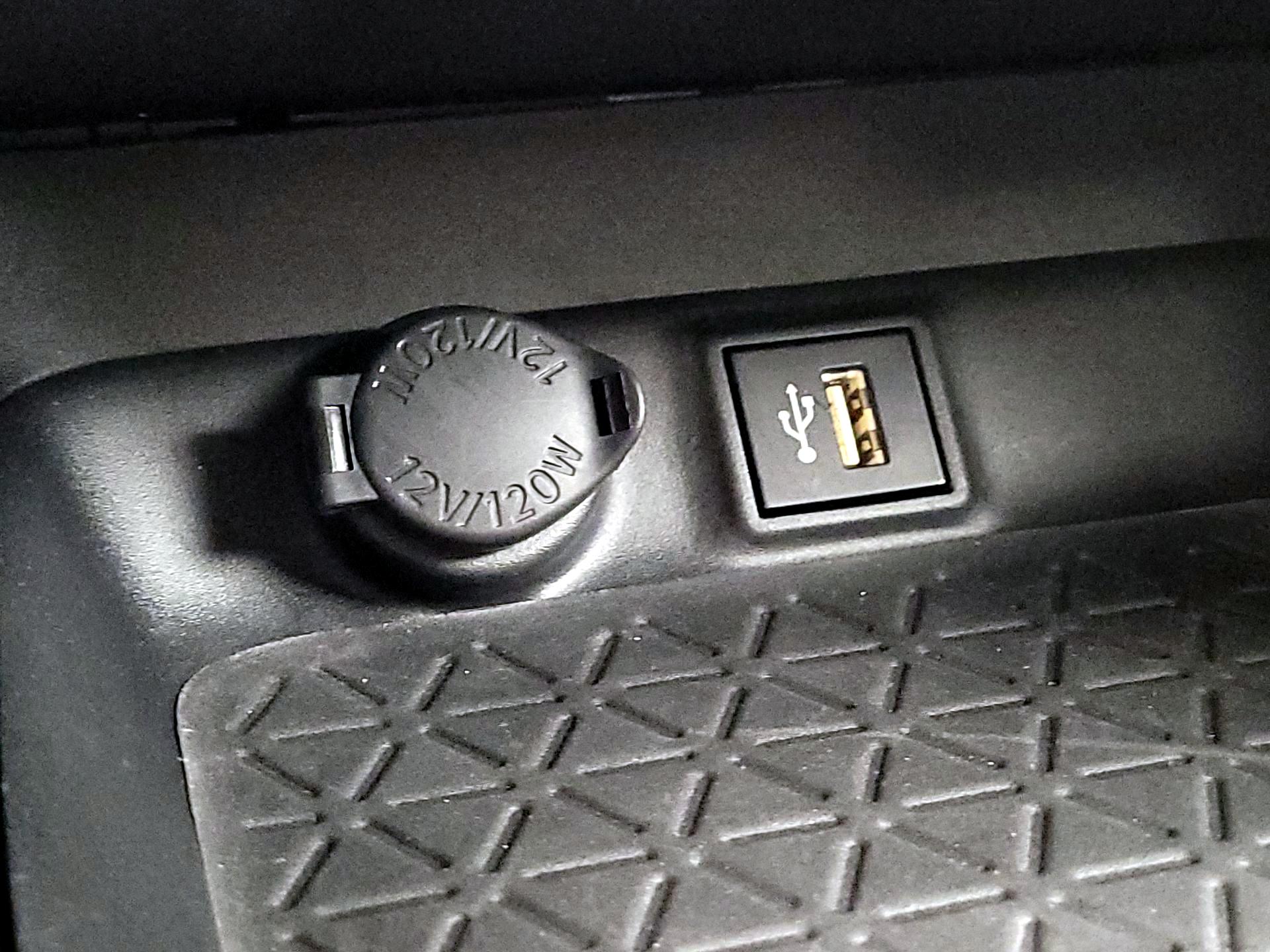 Thumbnail: 2024 Toyota RAV4 - 18