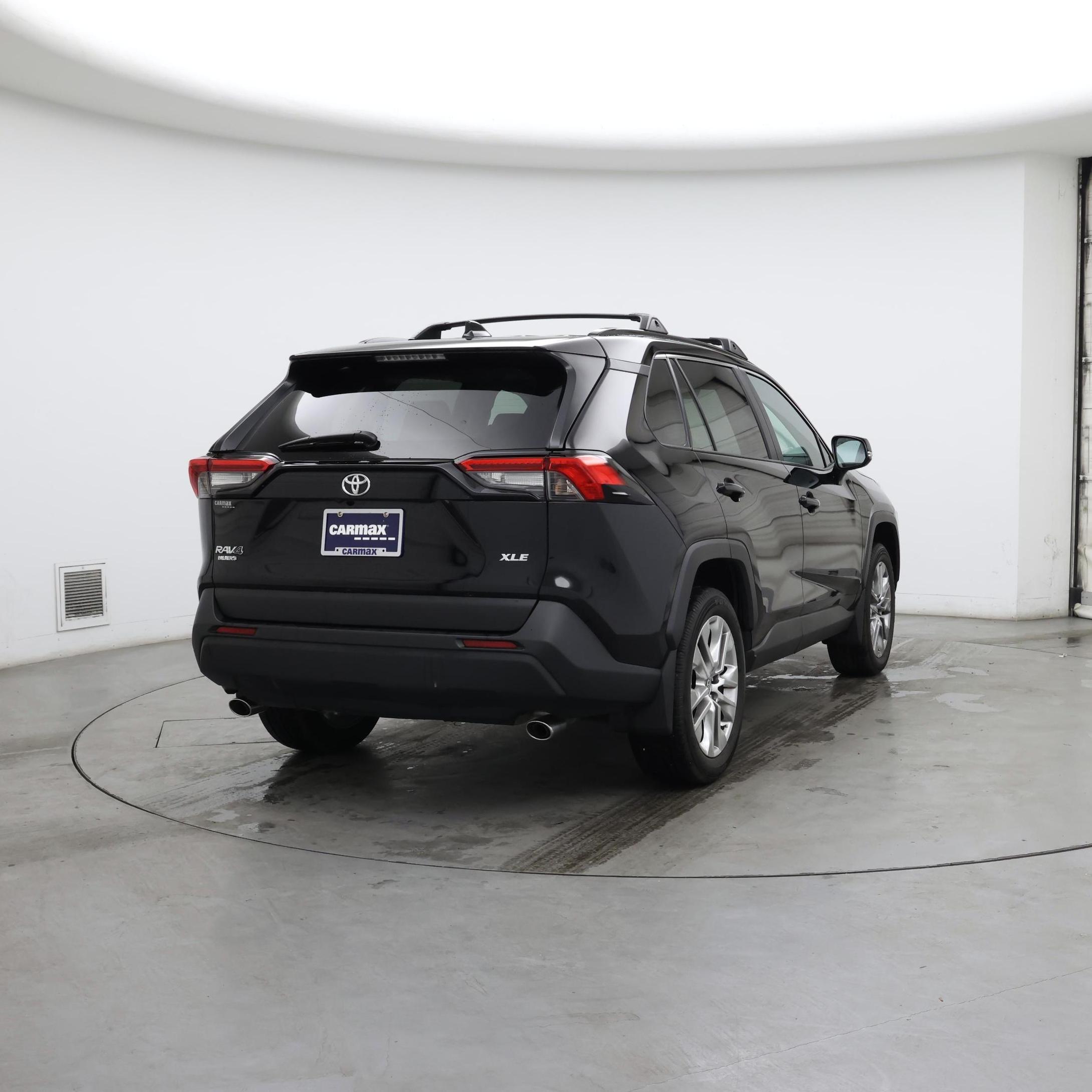 Thumbnail: 2024 Toyota RAV4 - 8