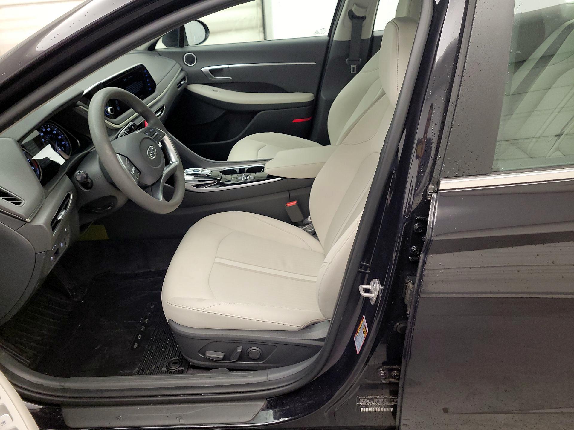 Thumbnail: 2023 Hyundai Sonata - 11