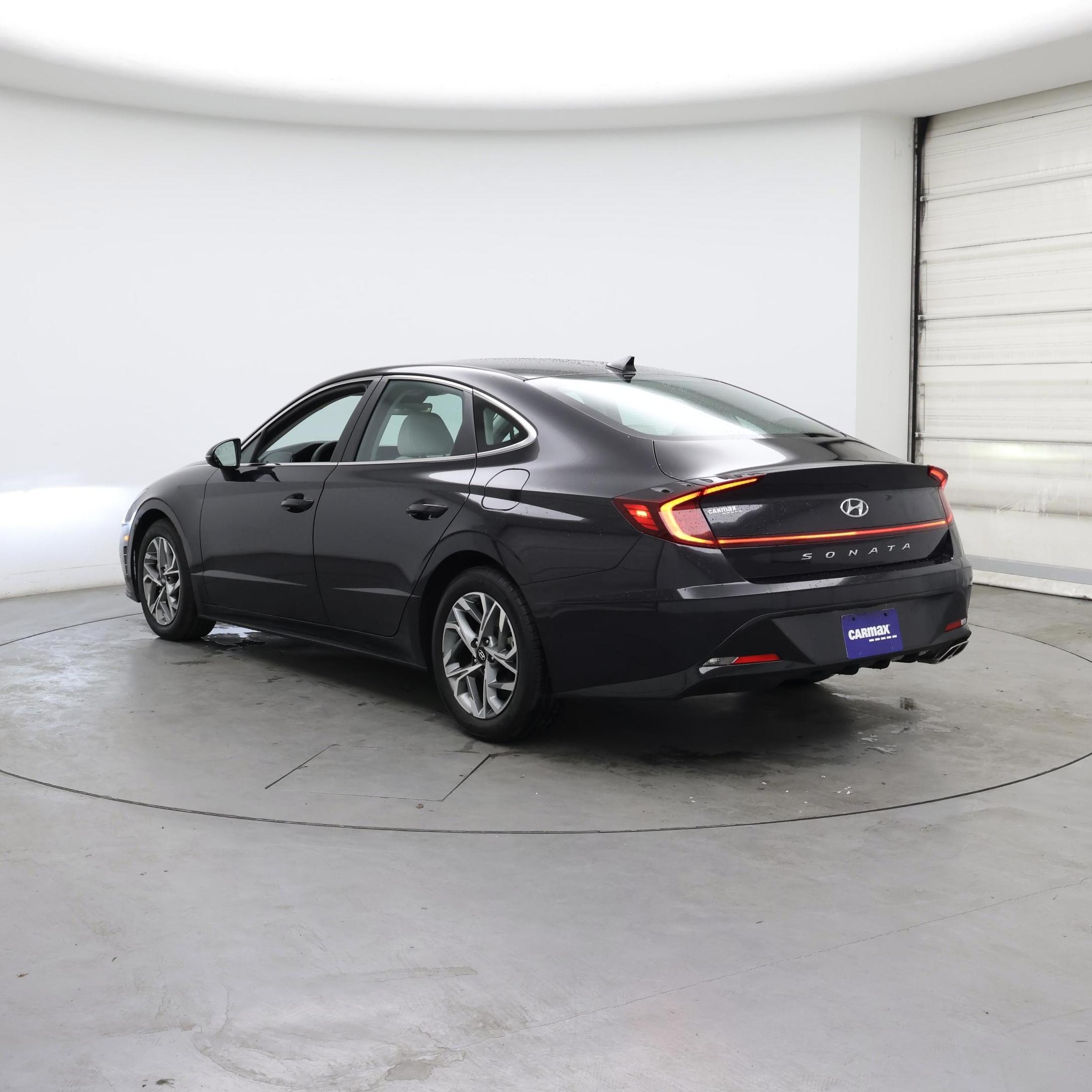 Thumbnail: 2023 Hyundai Sonata - 2