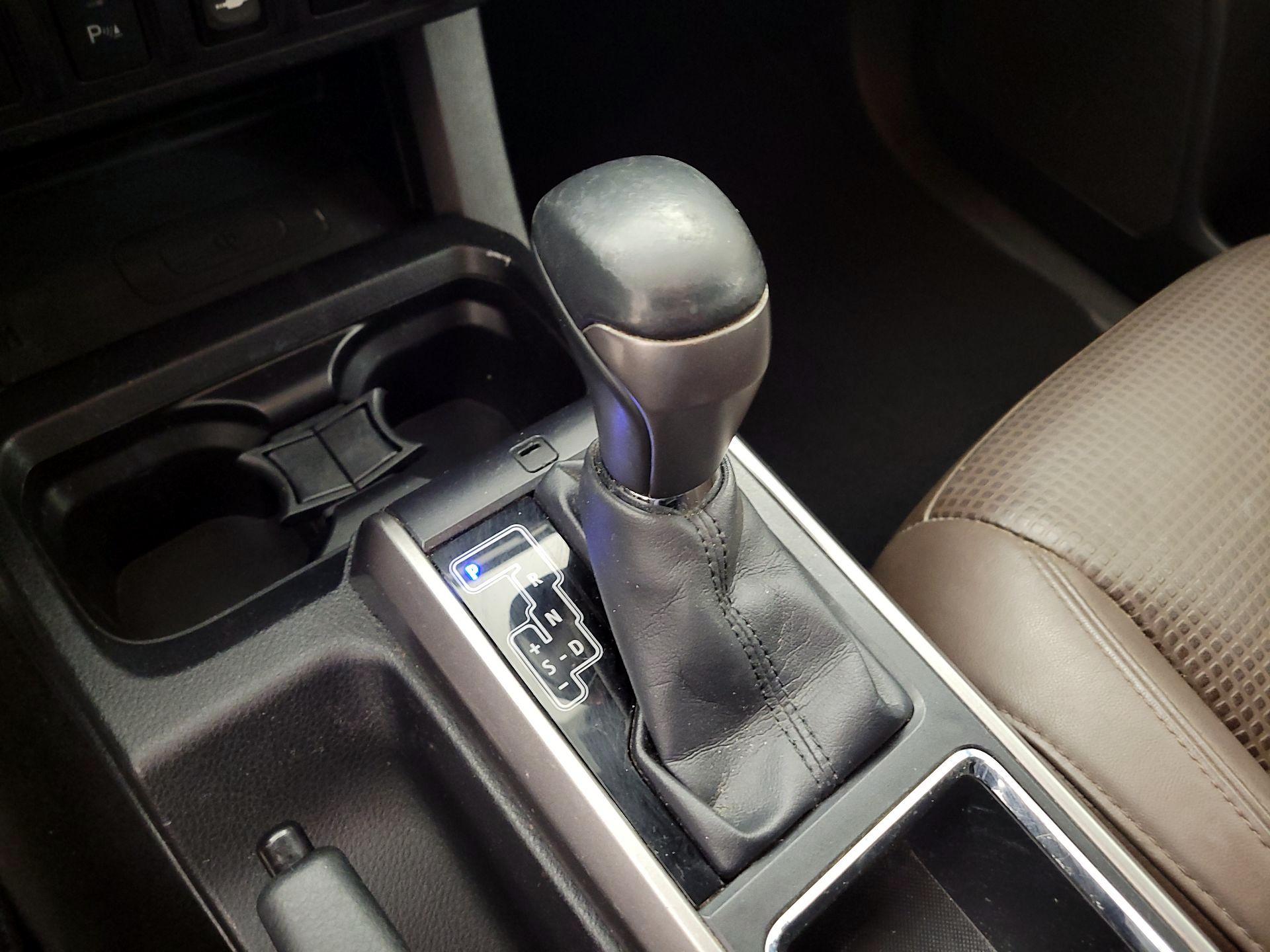 Thumbnail: 2017 Toyota Tacoma - 17