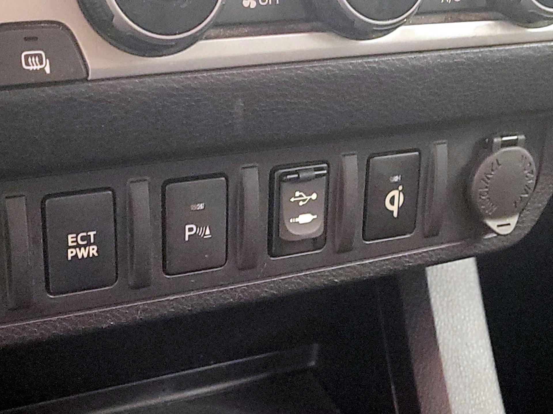 Thumbnail: 2017 Toyota Tacoma - 18