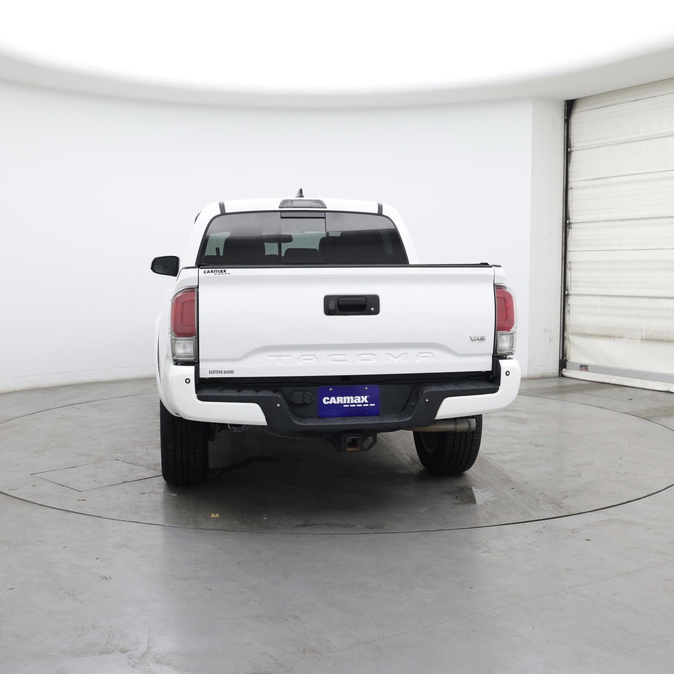 Thumbnail: 2017 Toyota Tacoma - 6