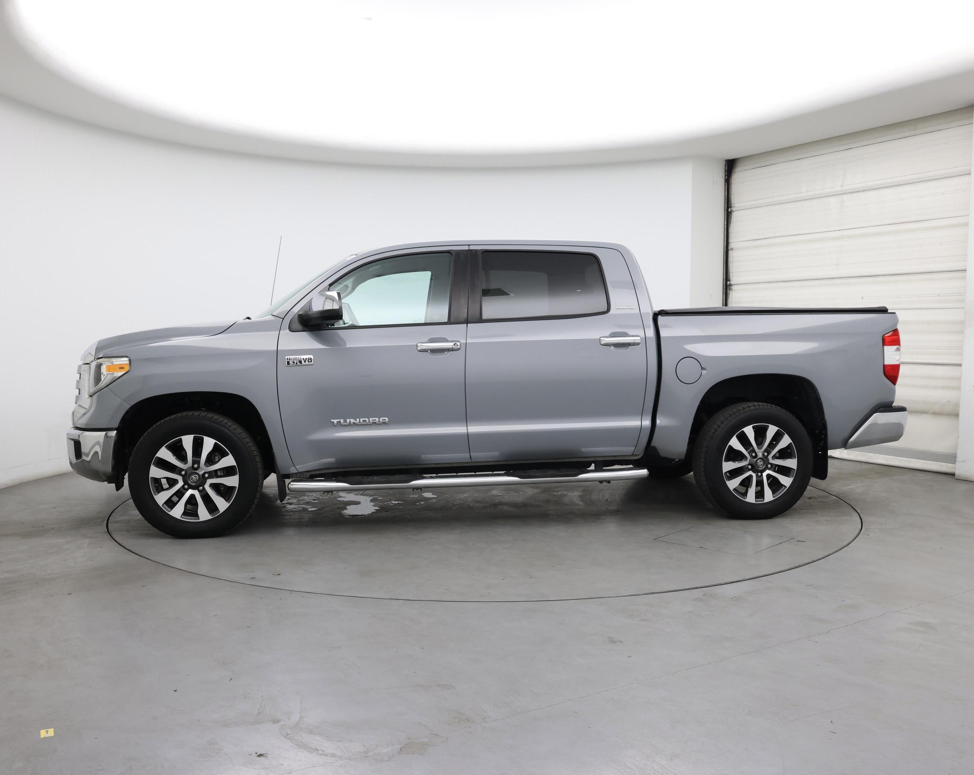 Thumbnail: 2018 Toyota Tundra - 3